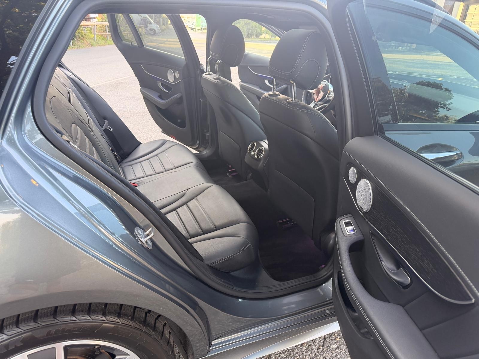 MERCEDES-BENZ C 220 d 4Matic 9G-Tronic-image-10
