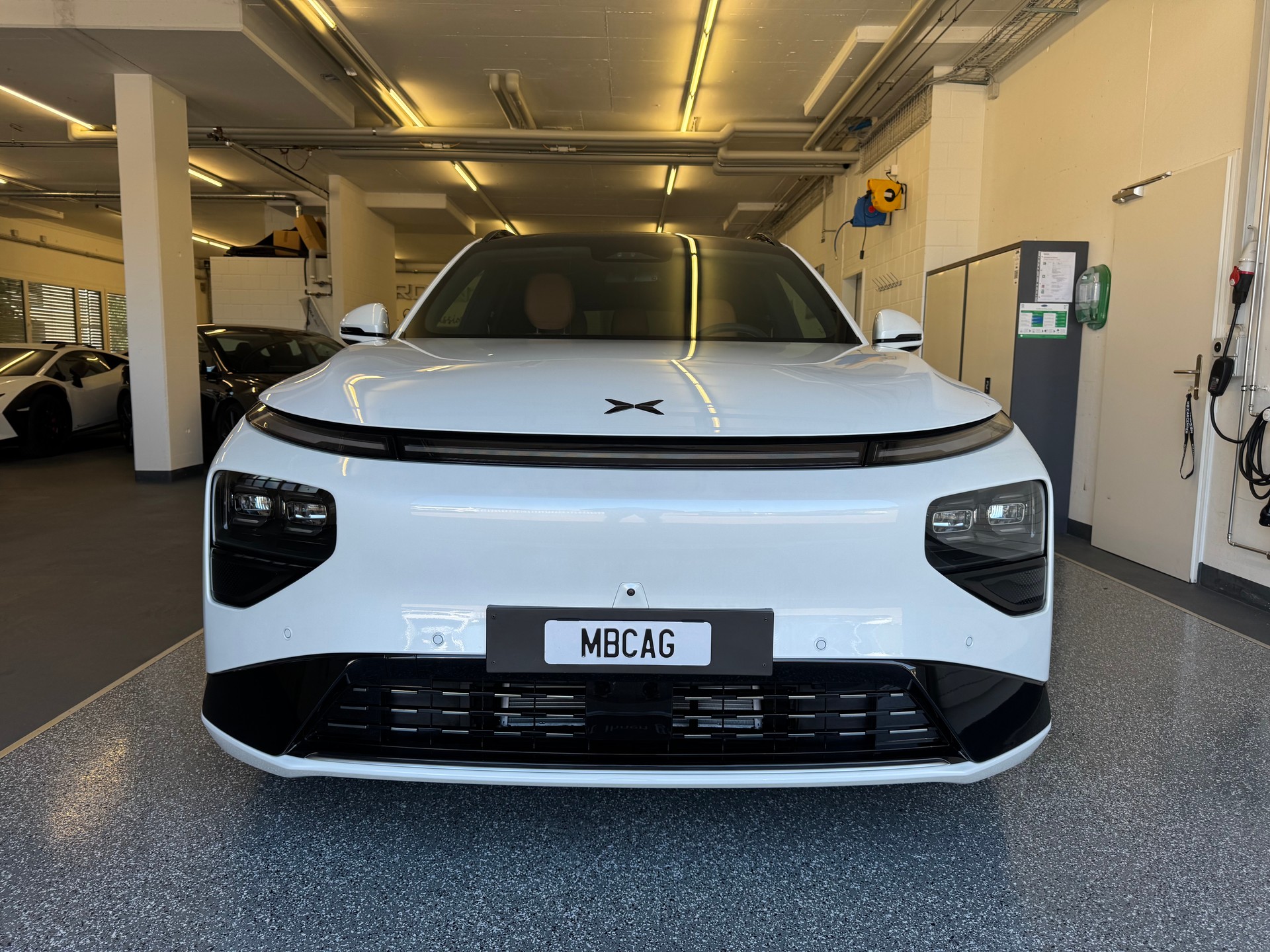 XPENG G9 93kWh Performance AWD 2026-image-1