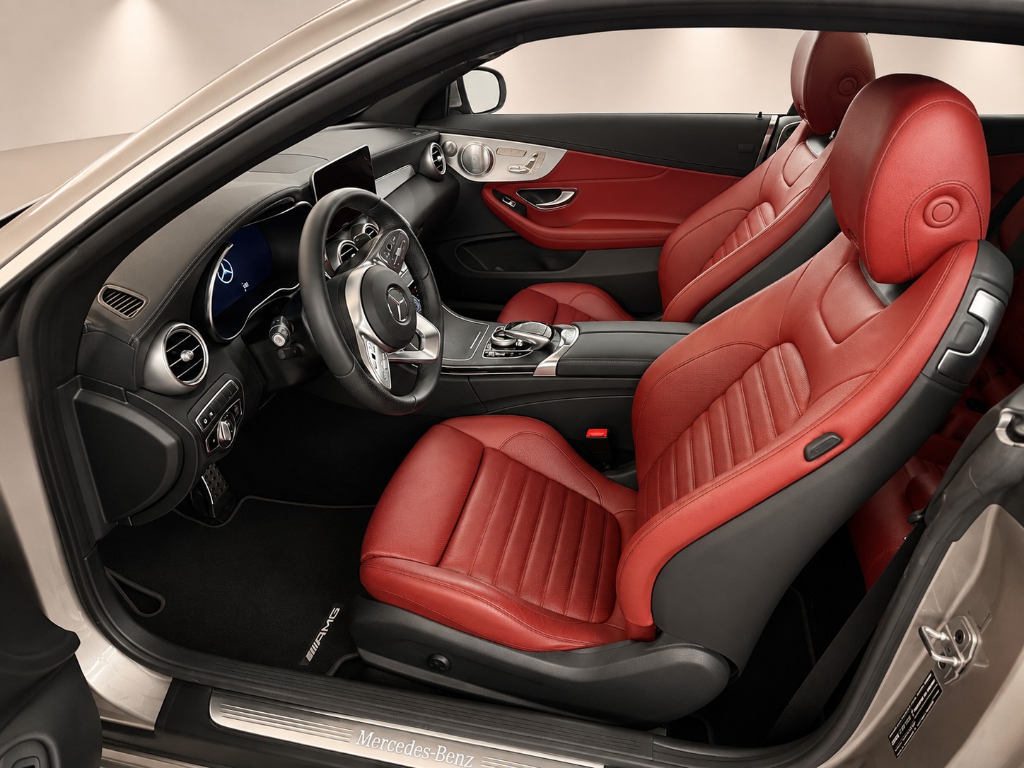 MERCEDES-BENZ C 300 AMG Line-image-4