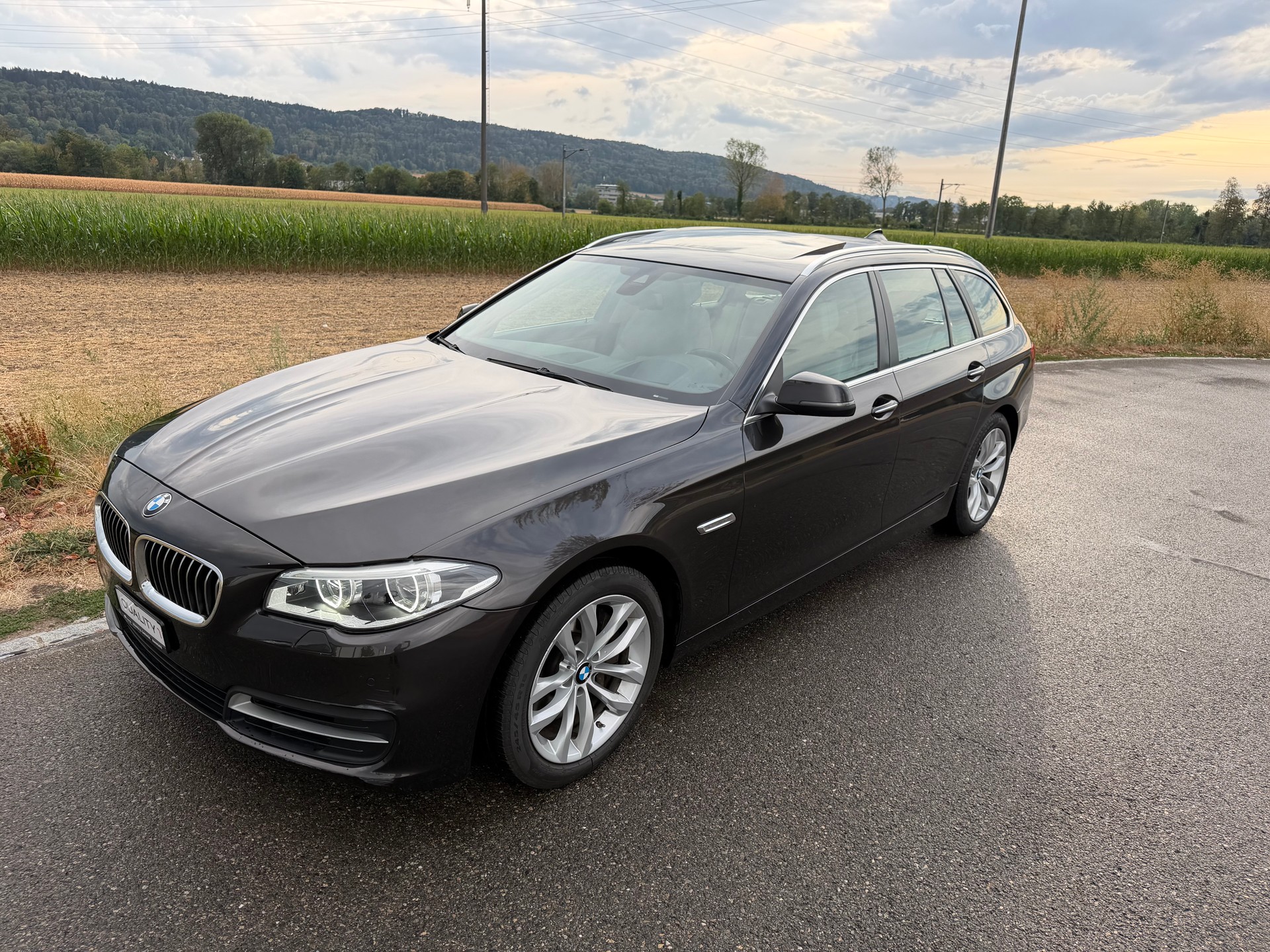BMW 530d Touring xDrive Steptronic-image-5