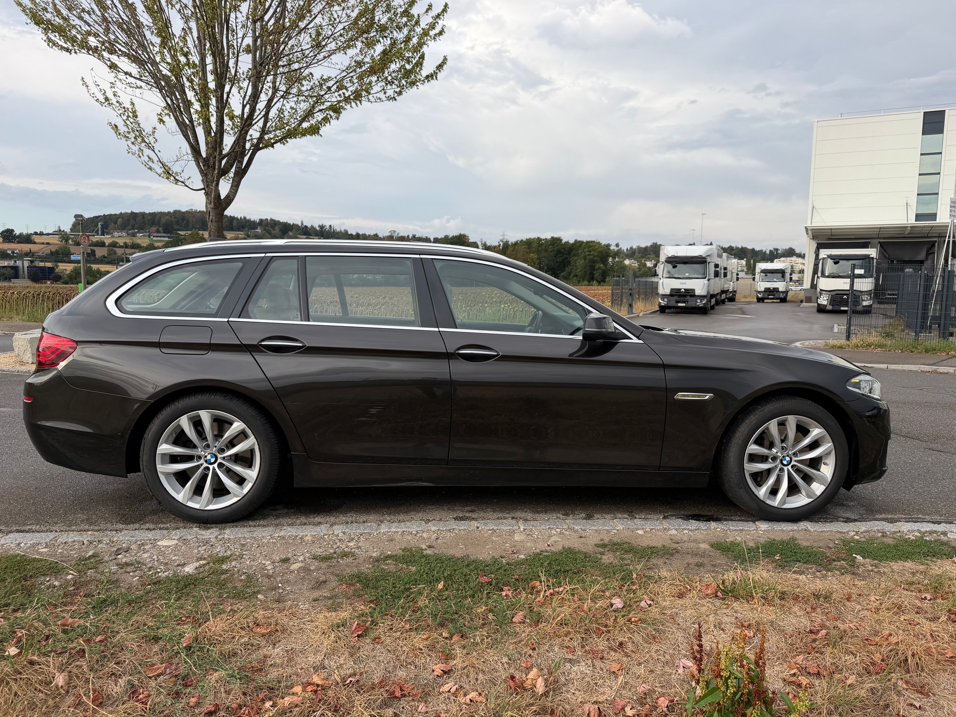 BMW 530d Touring xDrive Steptronic-image-13