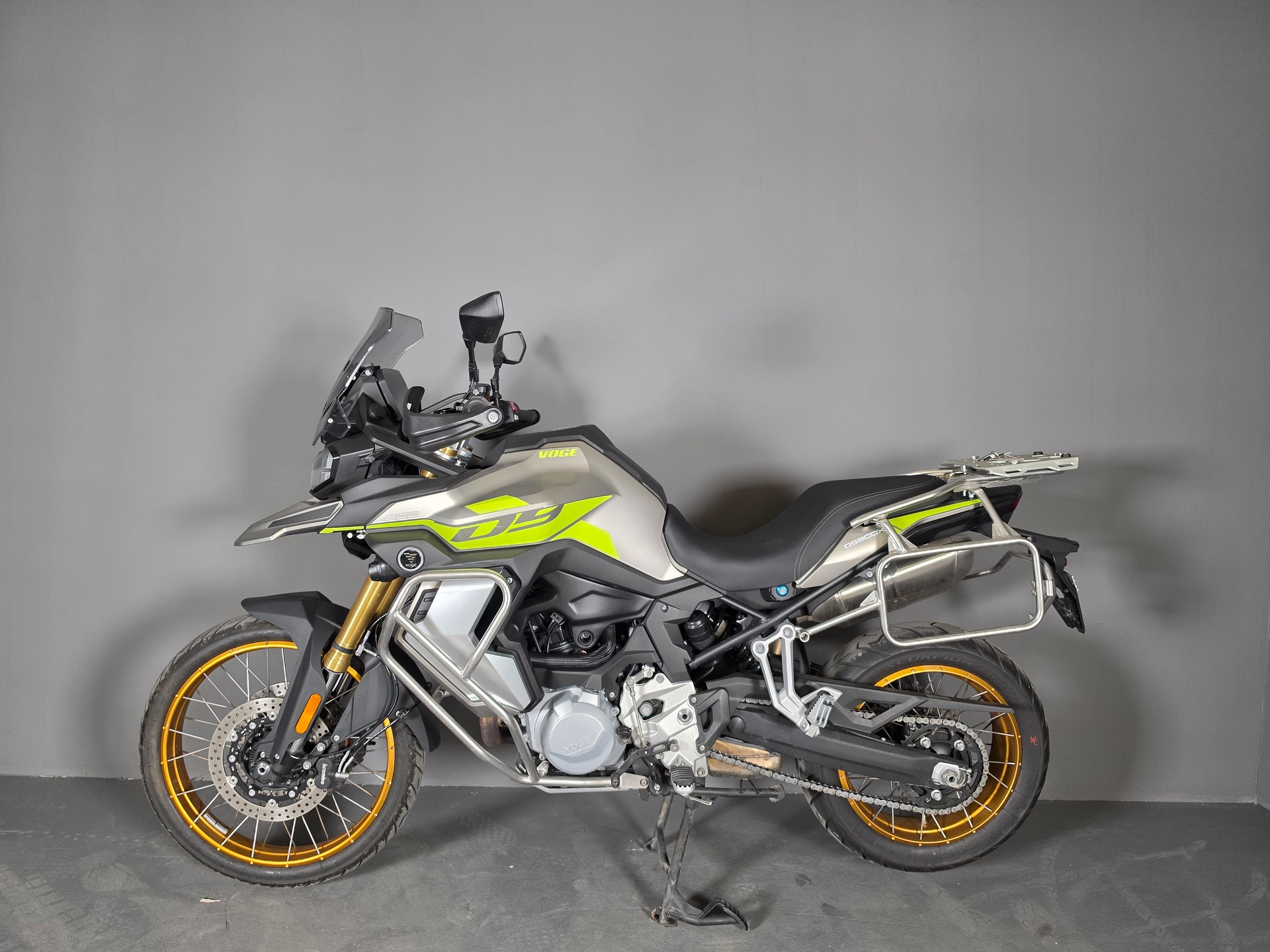 VOGE DS 900X-showroom-element-1