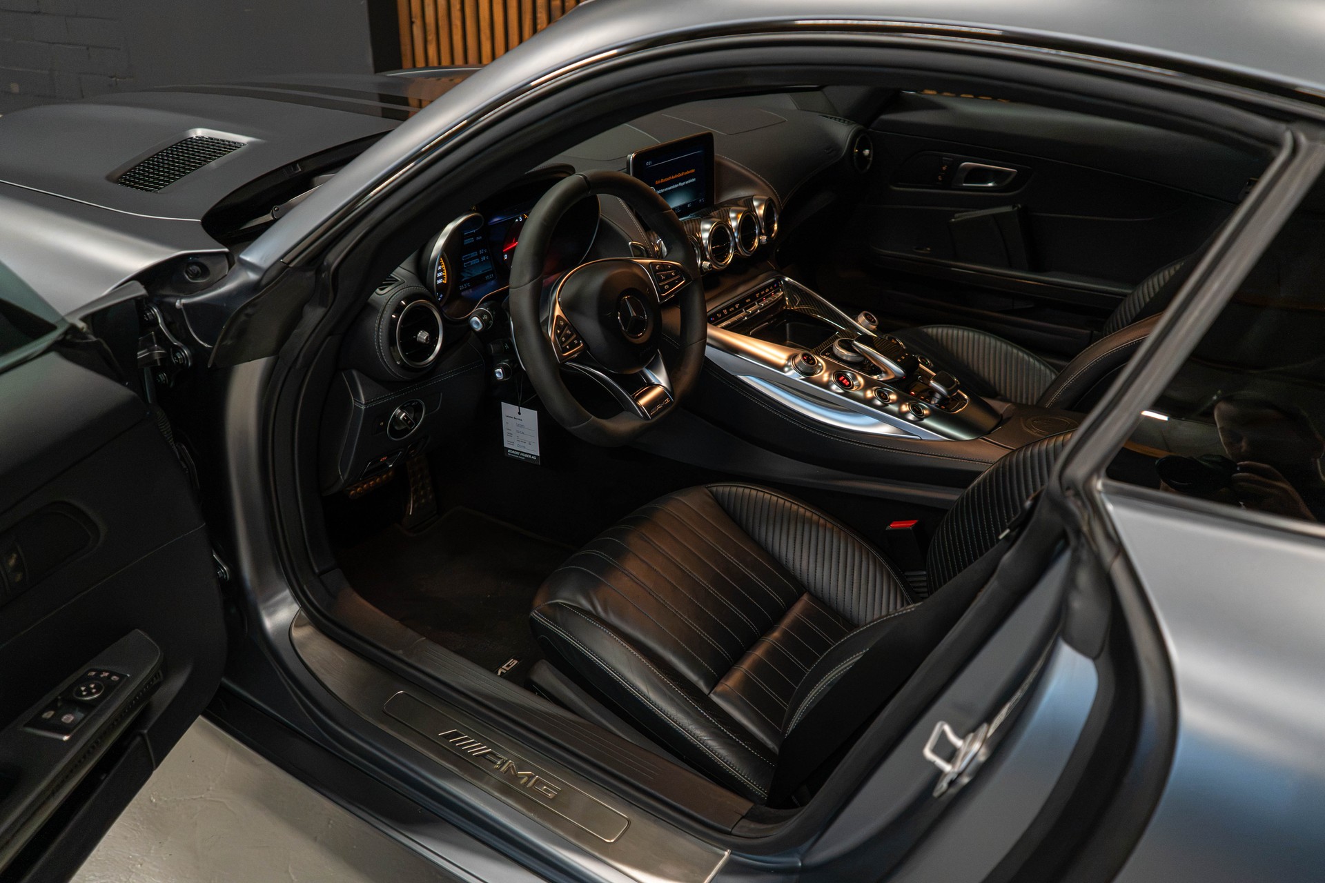 MERCEDES-BENZ AMG GT S Coupé-image-14