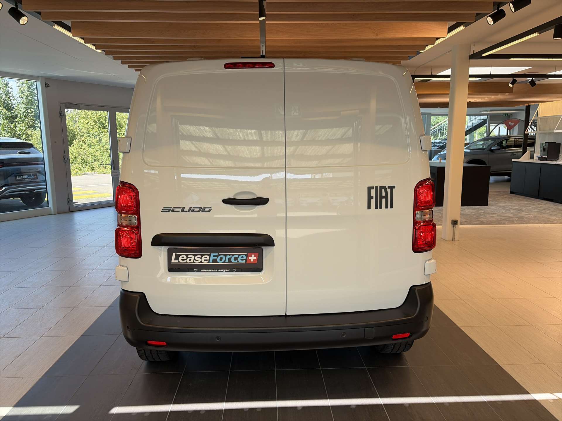 FIAT Scudo 2.0 BlueHDi L2 3-Plätzer EAT-Automat-image-12
