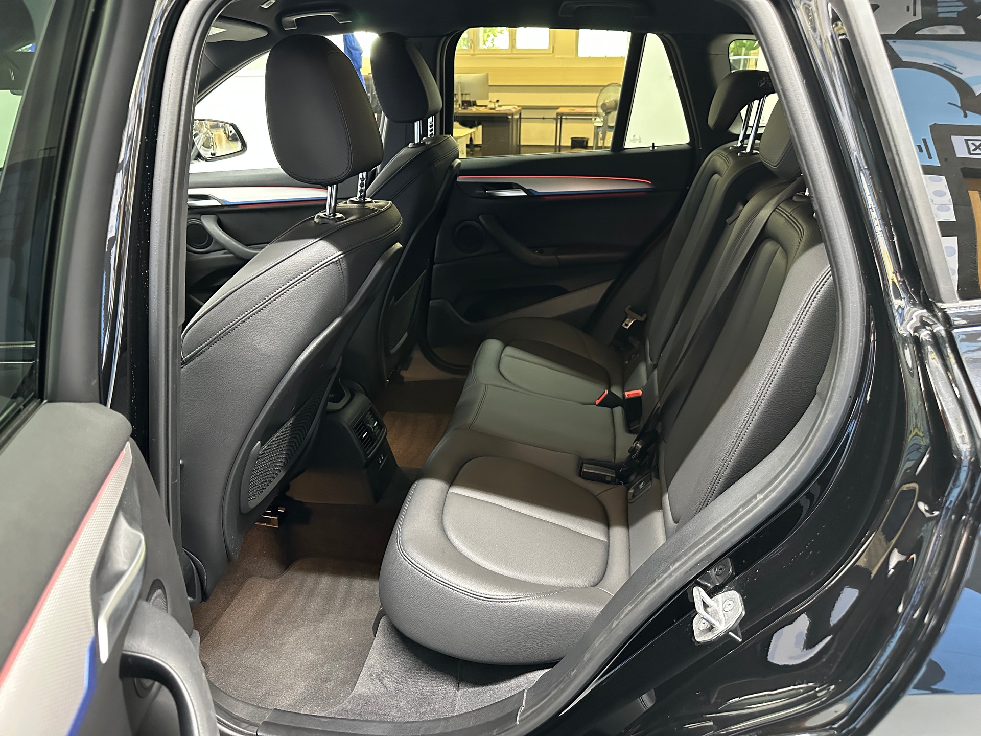 BMW X1 xDrive 20i M Sport Steptronic-image-8