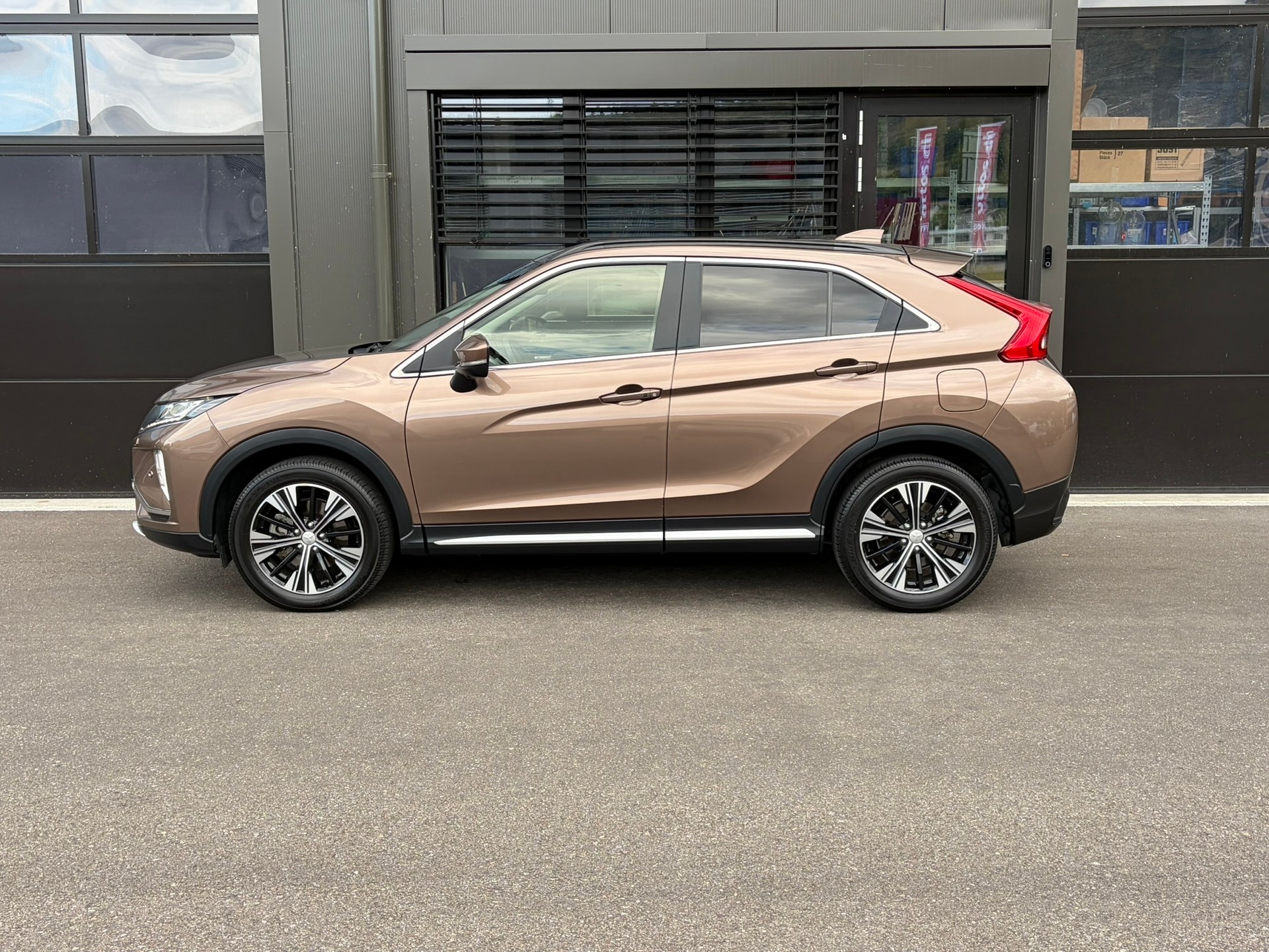 MITSUBISHI Eclipse Cross 1.5 T-Mivec Value 4WD CVT