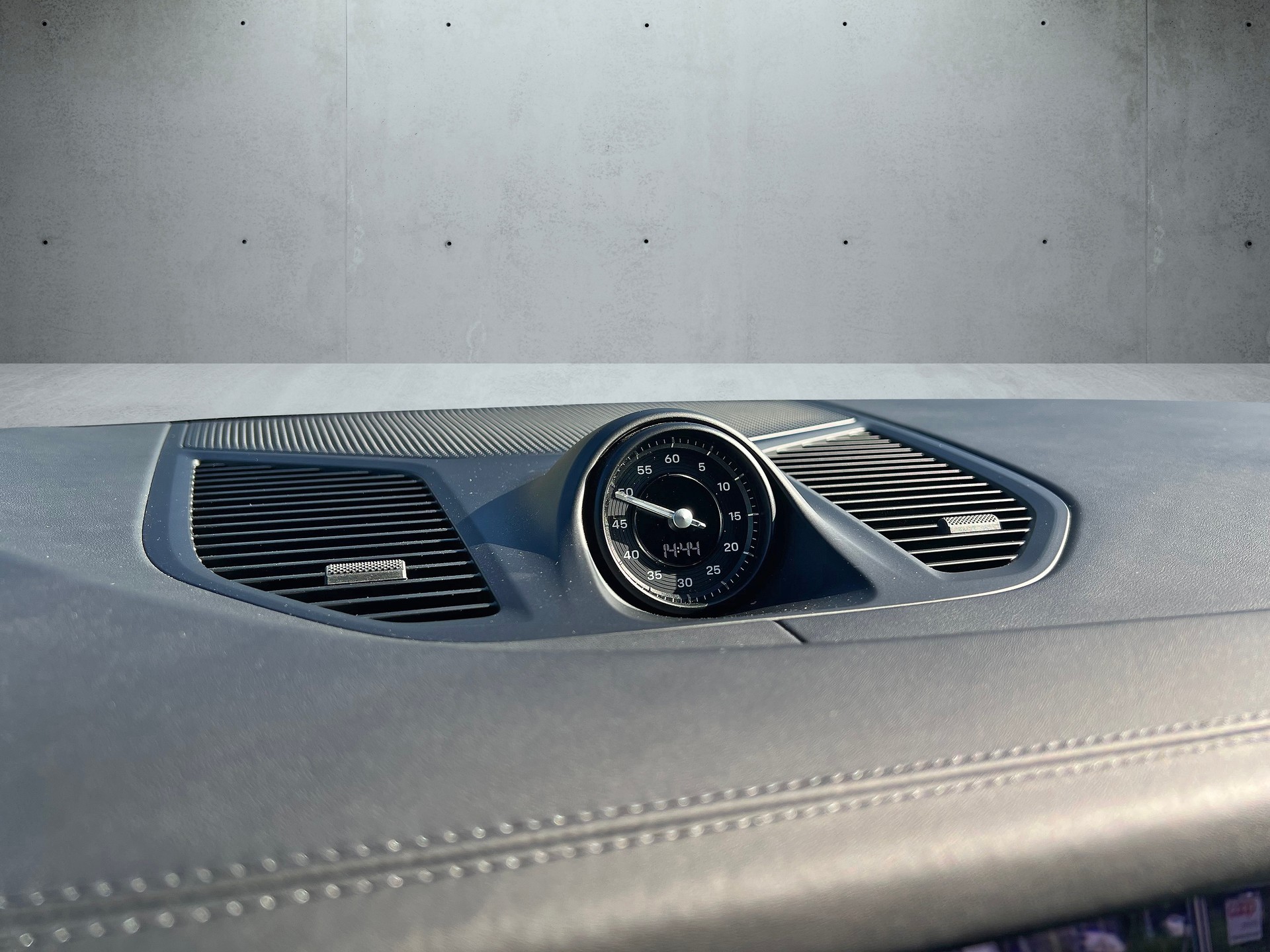 PORSCHE Cayenne E-Hybrid-image-26