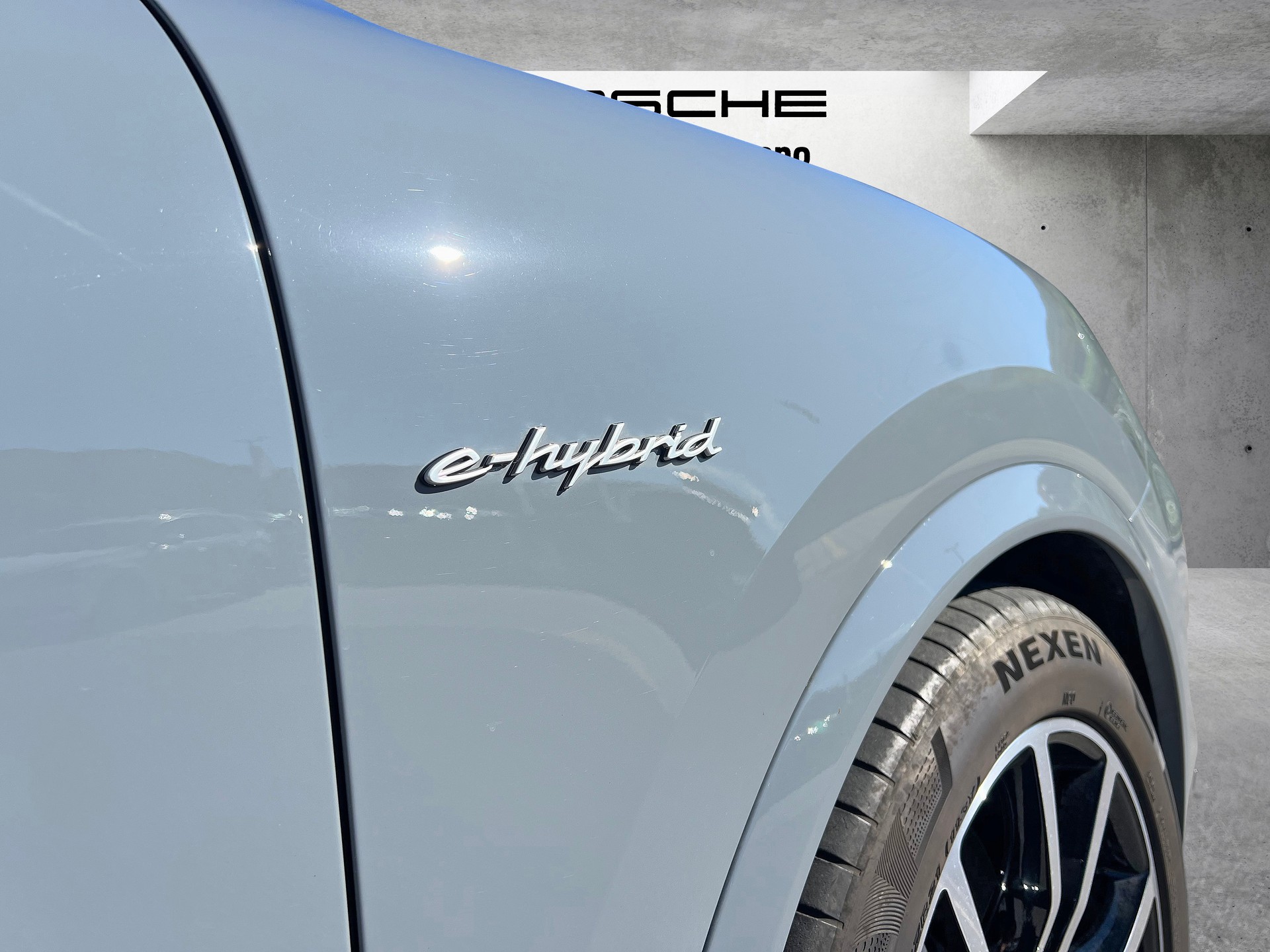 PORSCHE Cayenne E-Hybrid-image-25