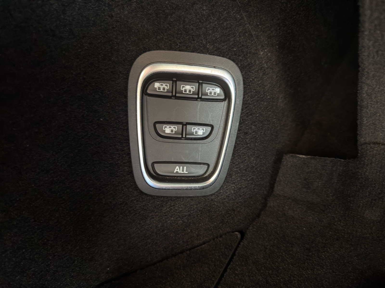 RENAULT Espace 1.8 TCe 225 Initiale EDC-image-20