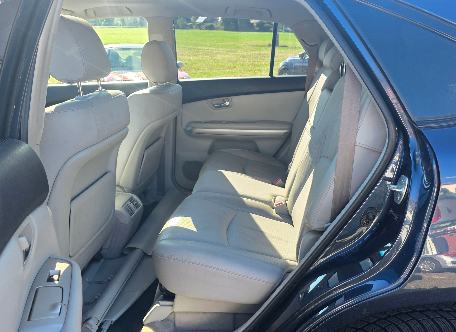 LEXUS RX 400h AWD Automatic-image-8