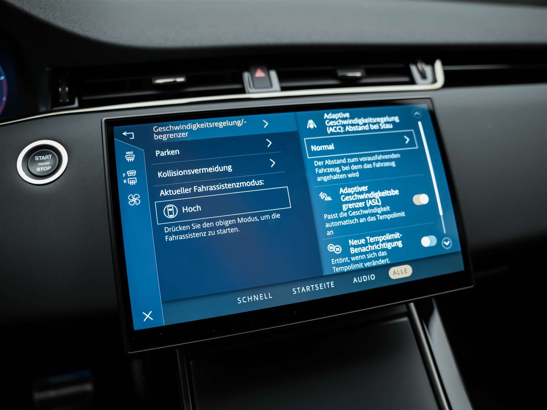 LAND ROVER Range Rover Evoque R-Dynamic D 200 MHEV SE AT9 *Facelift*Werksgarantie*Panorama*-image-31