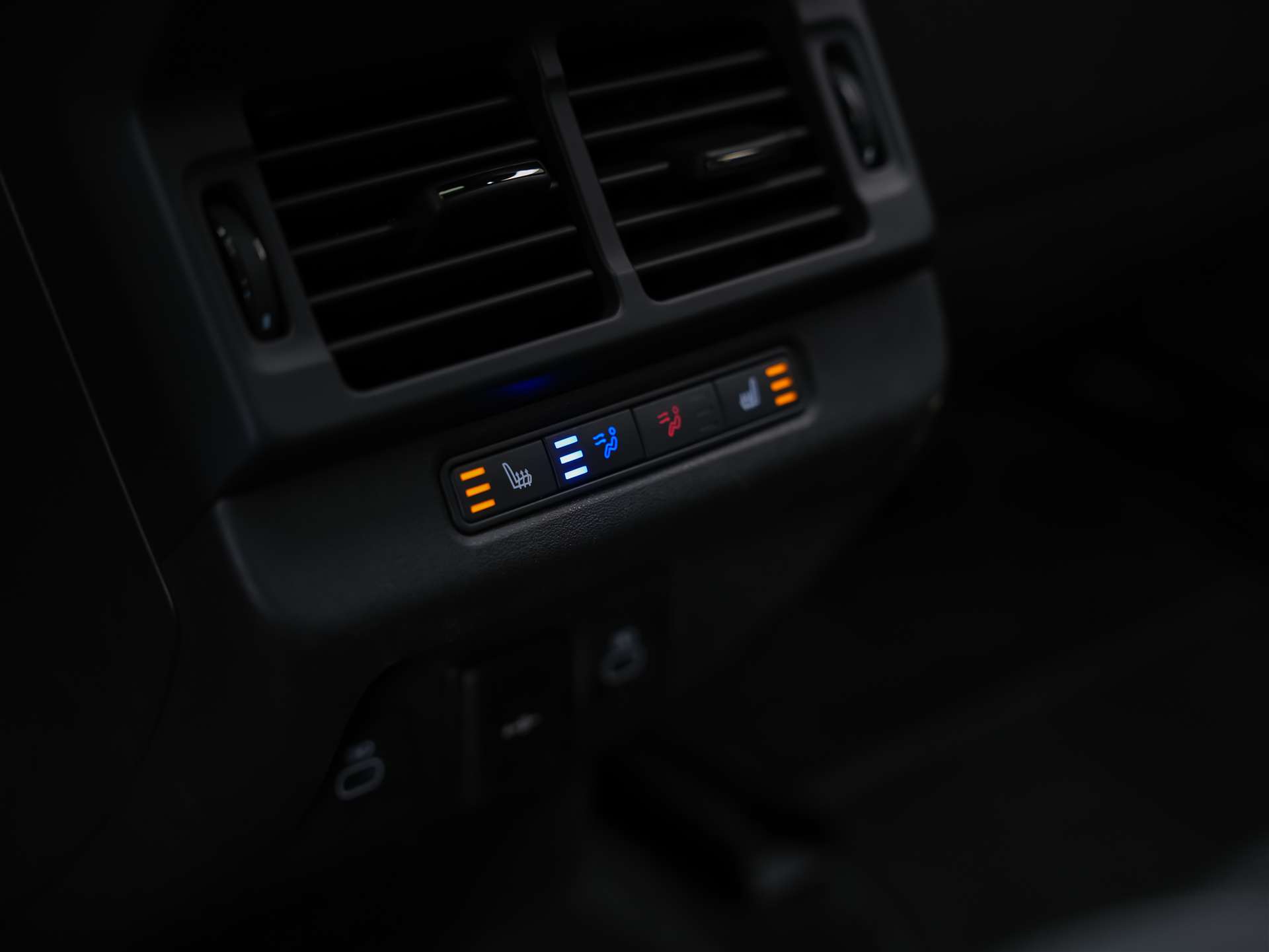 LAND ROVER Range Rover Evoque R-Dynamic D 200 MHEV SE AT9 *Facelift*Werksgarantie*Panorama*-image-13