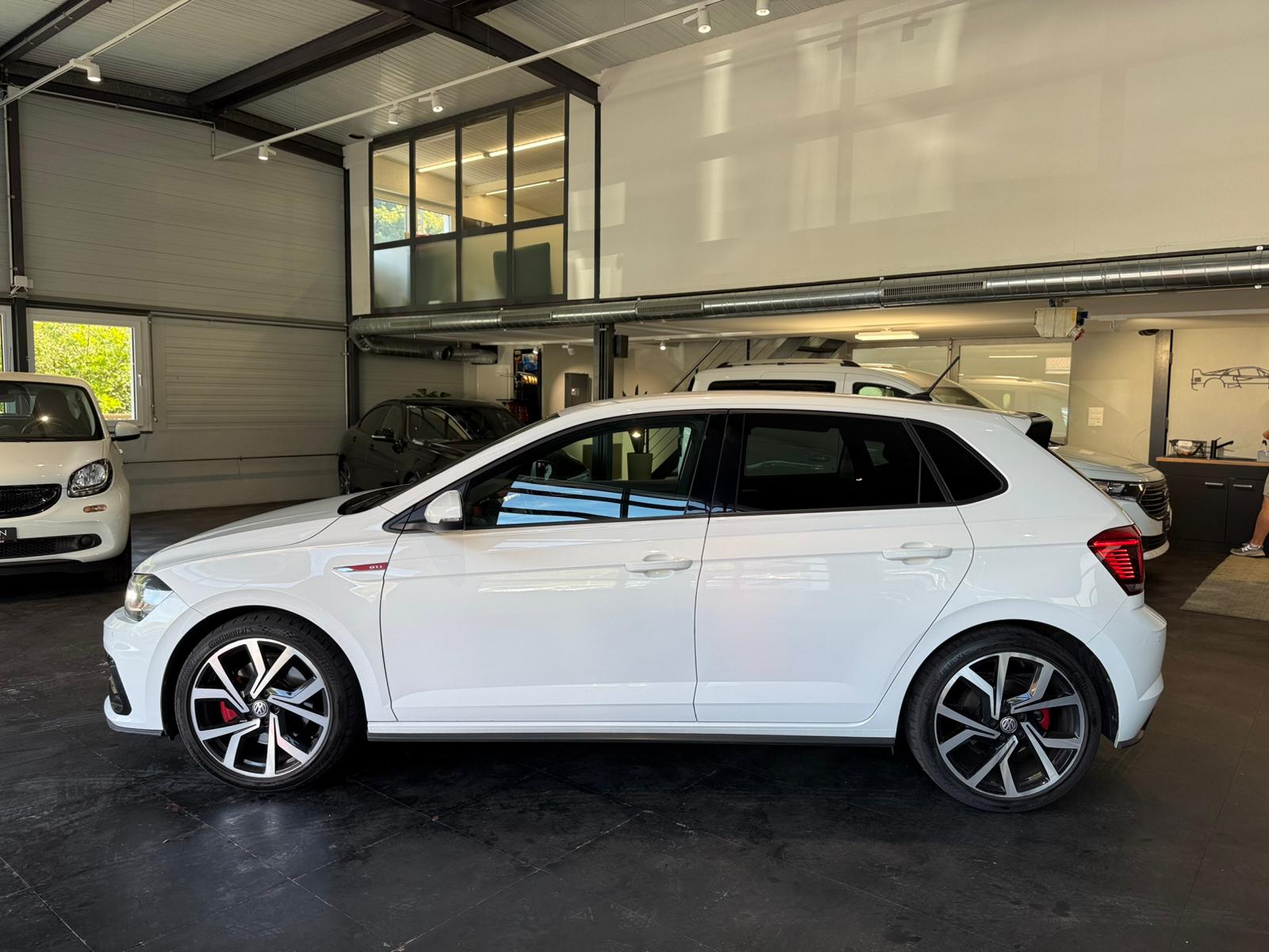 VW Polo 2.0 TSI GTI DSG-image-1