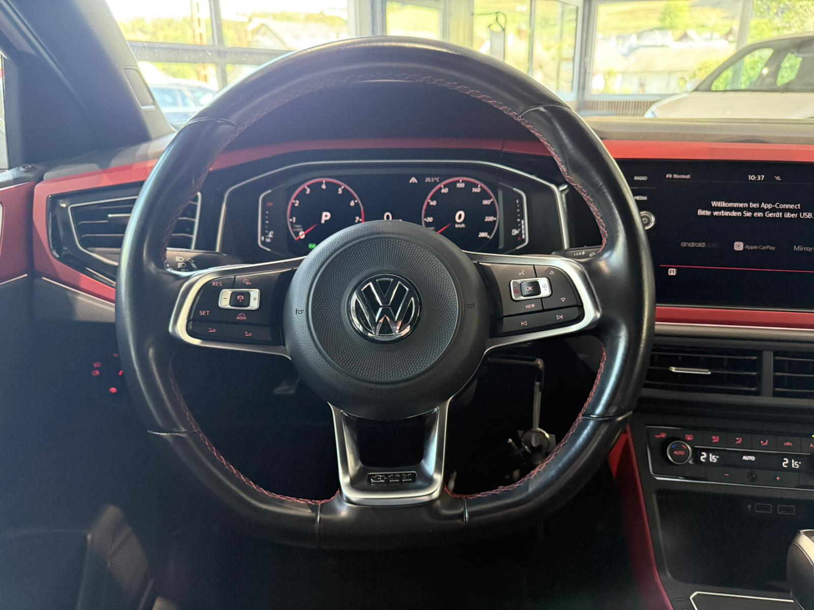 VW Polo 2.0 TSI GTI DSG-image-12