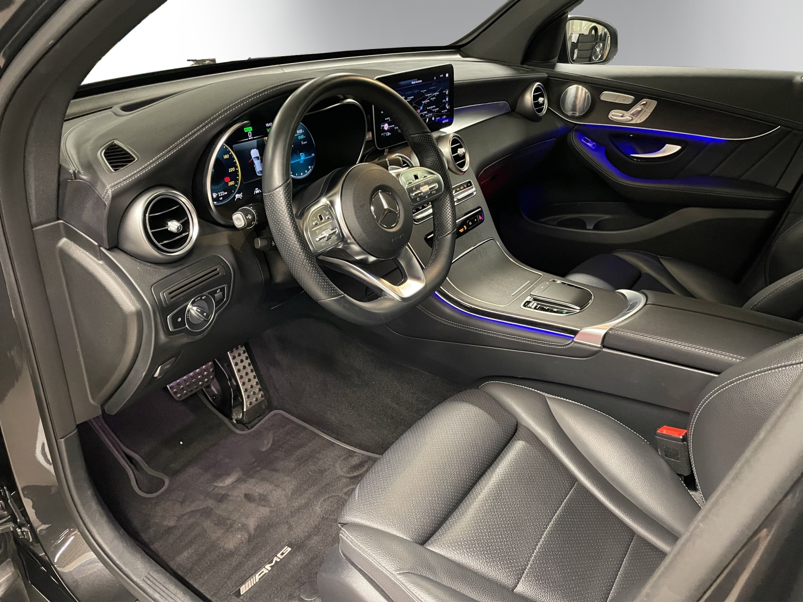 MERCEDES-BENZ GLC Coupé 200 4Matic 9G-Tronic-image-8