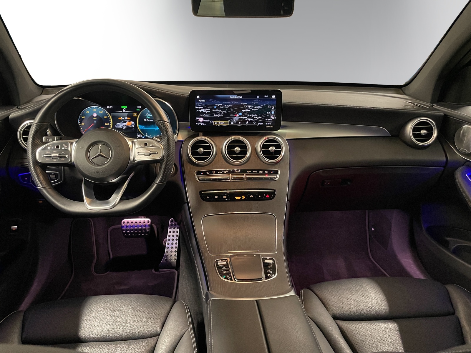 MERCEDES-BENZ GLC Coupé 200 4Matic 9G-Tronic-image-11