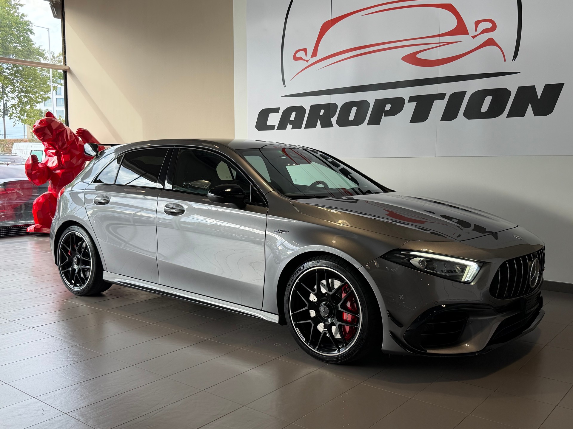 MERCEDES-BENZ A 45 S AMG 4Matic+ Speedshift-showroom-element-1