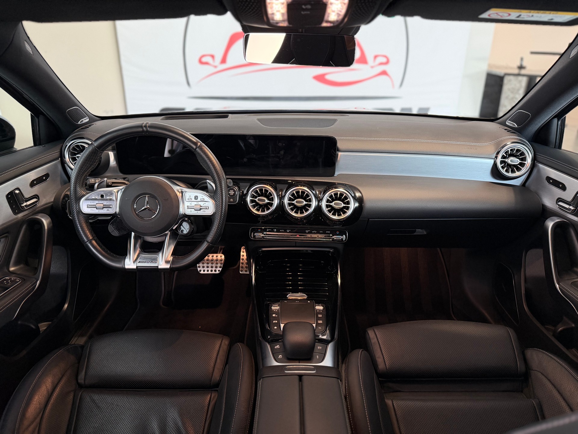 MERCEDES-BENZ A 45 S AMG 4Matic+ Speedshift-image-13