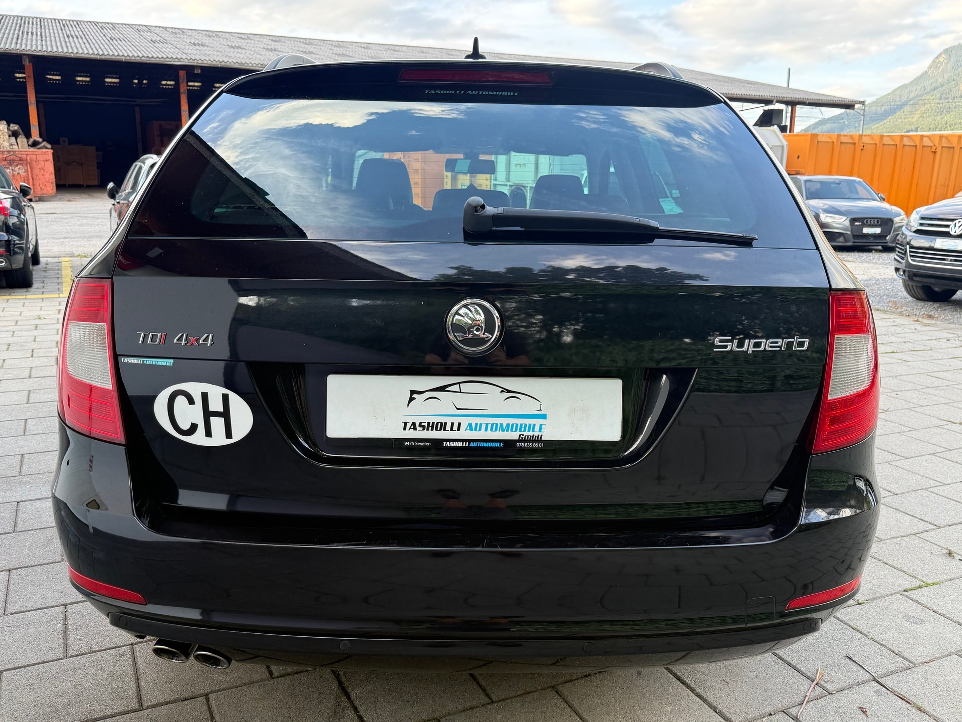 SKODA Superb Combi 2.0 TDi AllDrive4x4 DSG-image-5