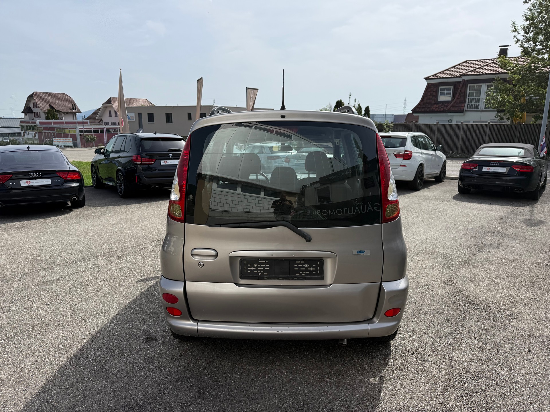 TOYOTA Yaris Verso 1.3 Linea Sol-image-4