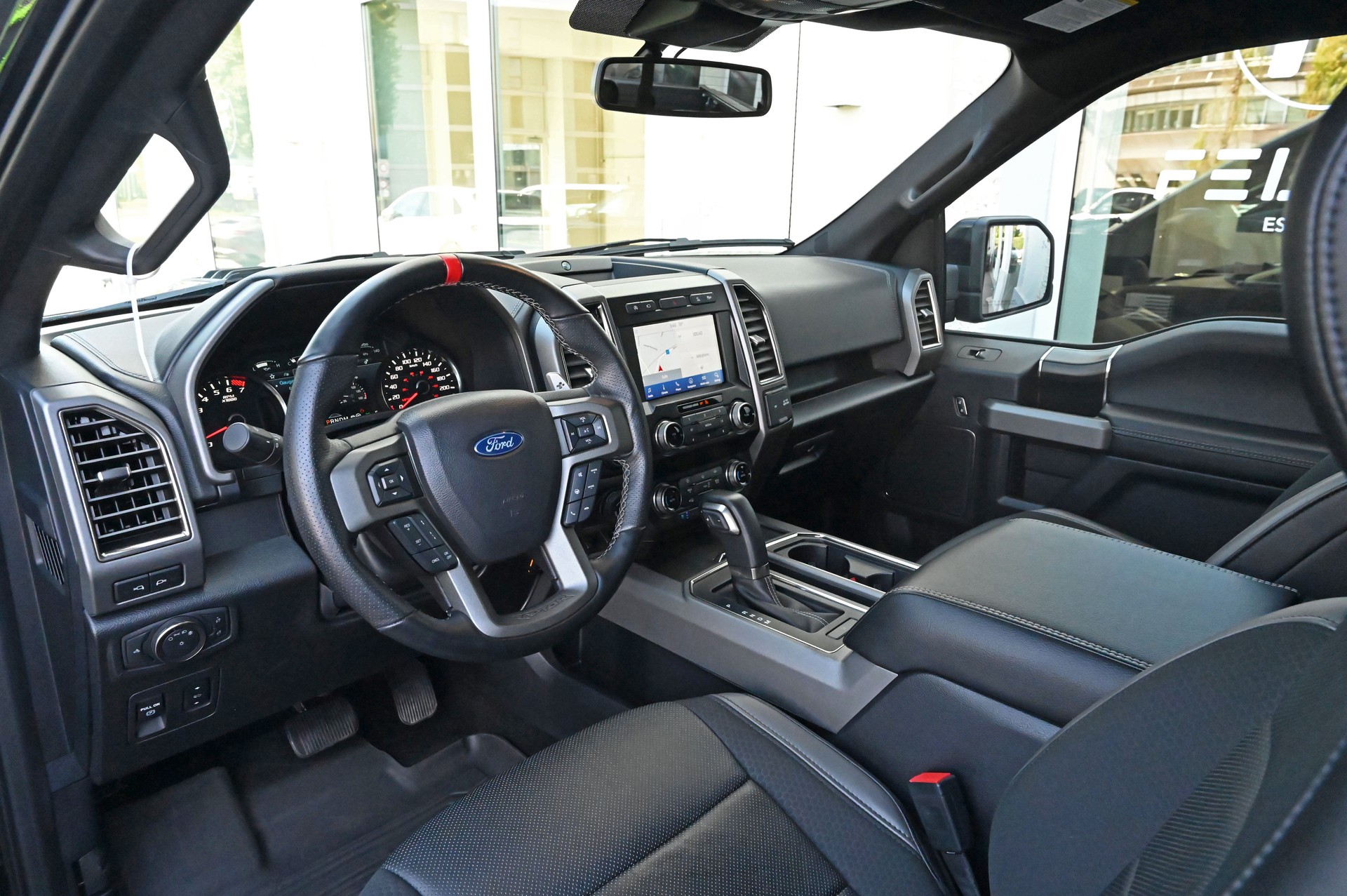 FORD F-150 Raptor SuperCab 3.5 EcoBoost V6 4x4-image-14
