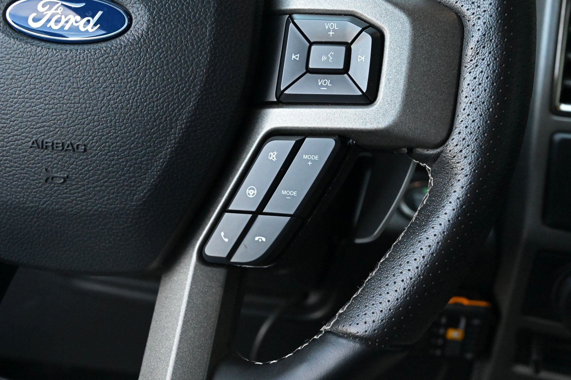FORD F-150 Raptor SuperCab 3.5 EcoBoost V6 4x4-image-27