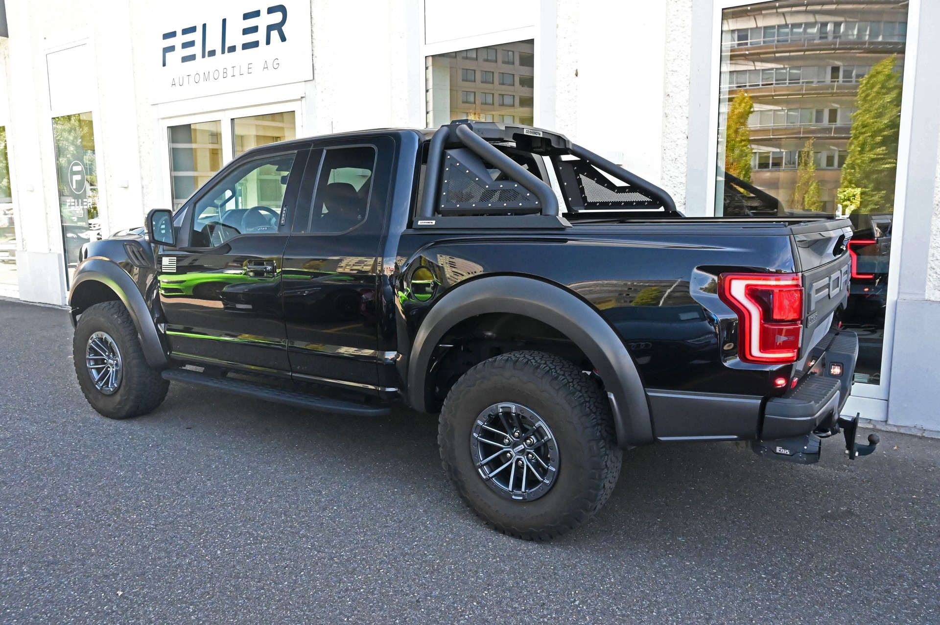 FORD F-150 Raptor SuperCab 3.5 EcoBoost V6 4x4-image-5