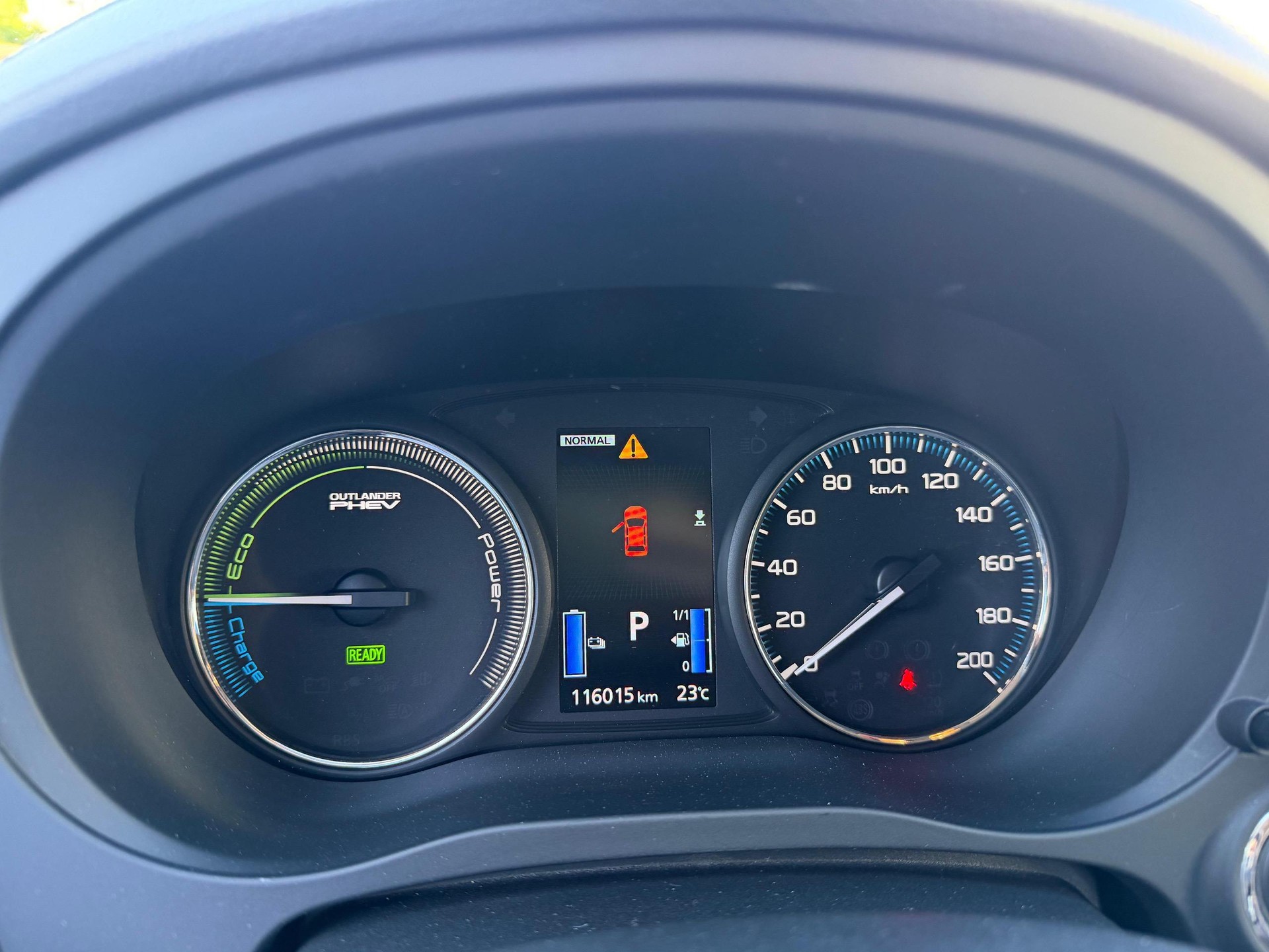 MITSUBISHI Outlander 2.0 PHEV Diamond-image-11