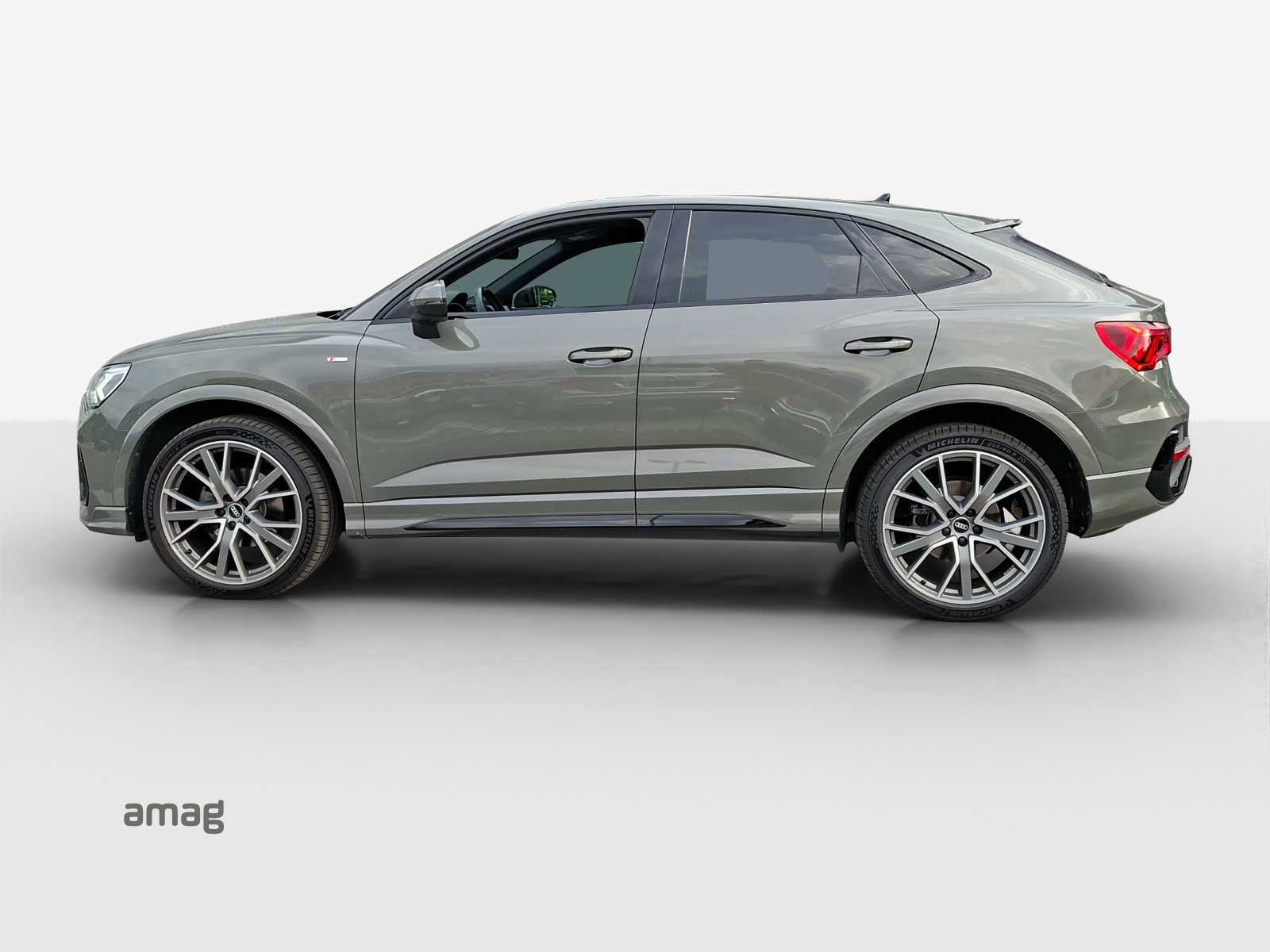 AUDI Q3 Sportback 35 TFSI S line Attraction S-tronic-image-1