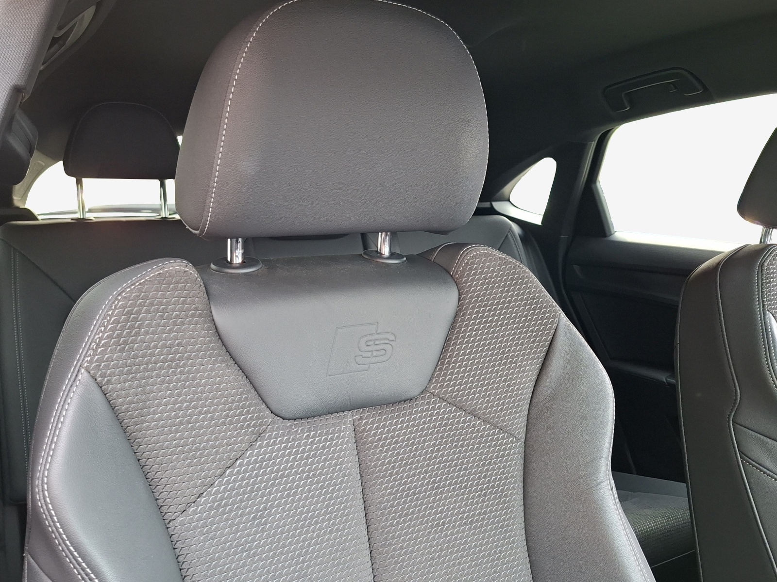 AUDI Q3 Sportback 35 TFSI S line Attraction S-tronic-image-15
