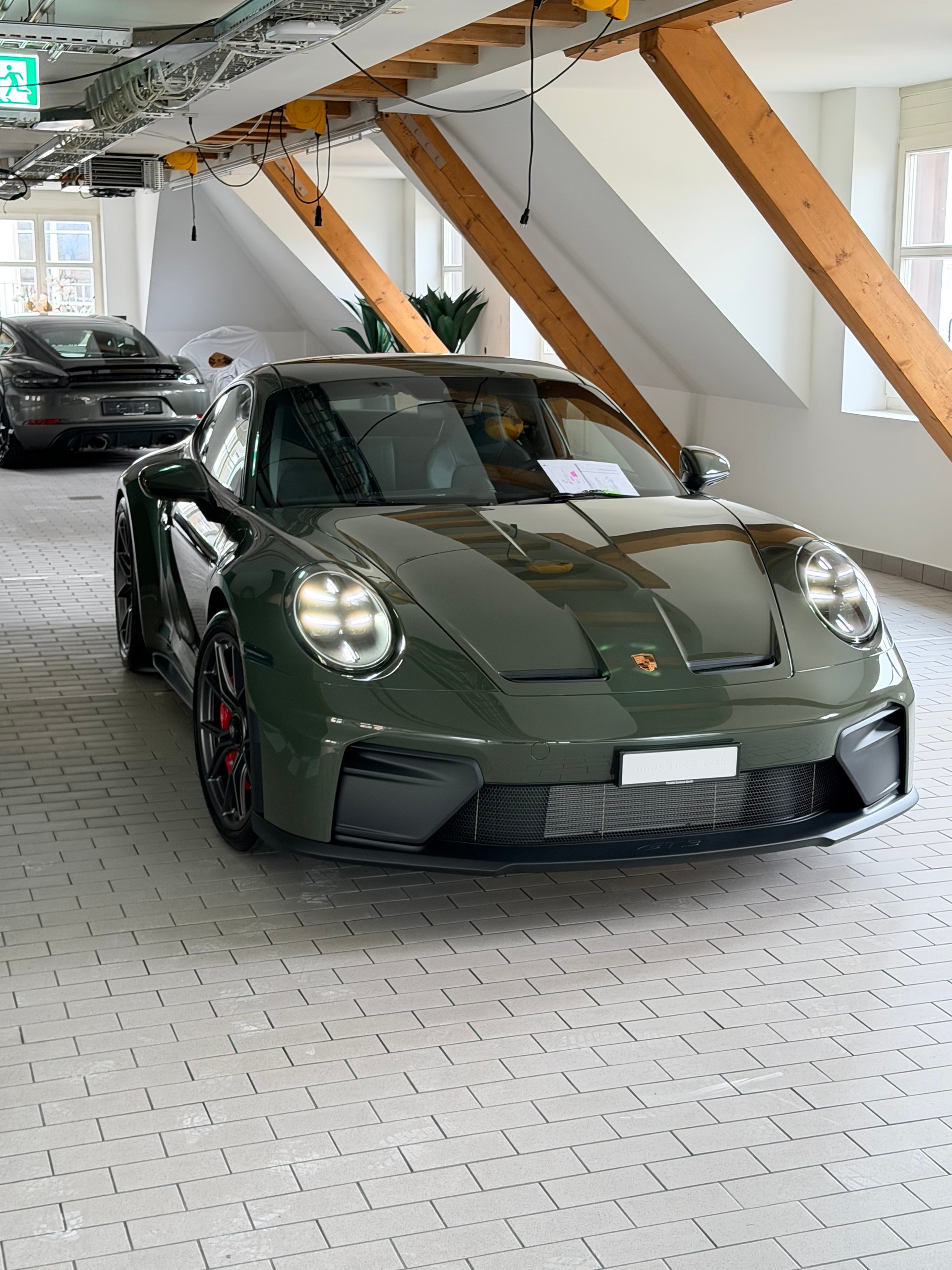 PORSCHE 4.0 GT3 Touring-image-1