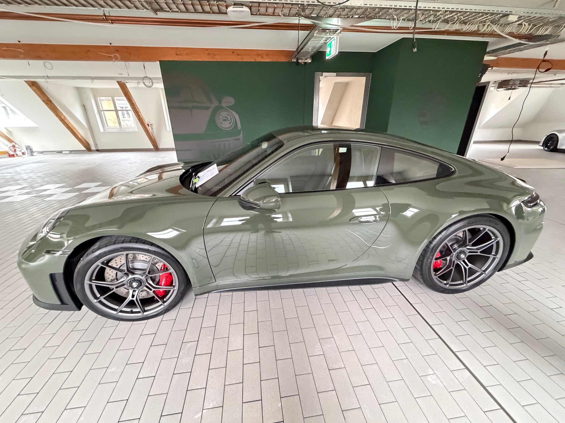 PORSCHE 4.0 GT3 Touring-image-4