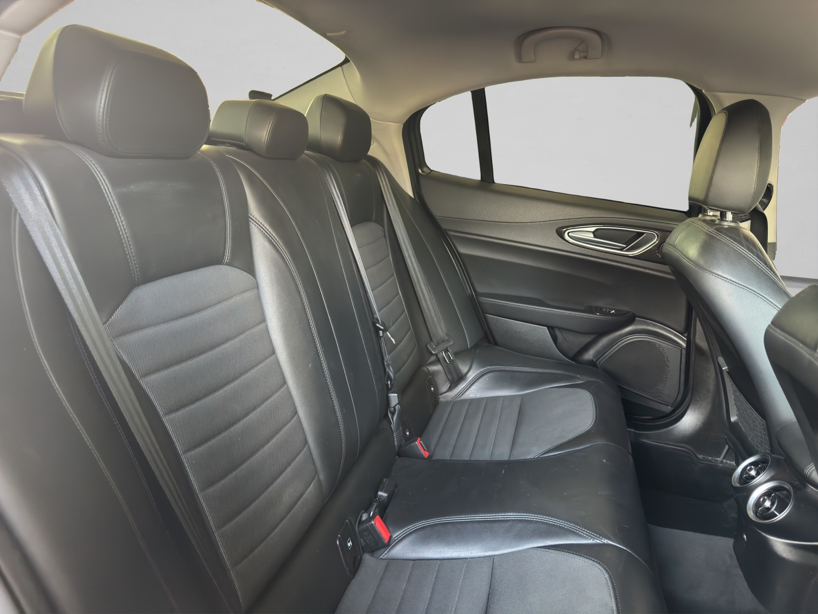 ALFA ROMEO Giulia 2.2 JTDM Super Automatic-image-10