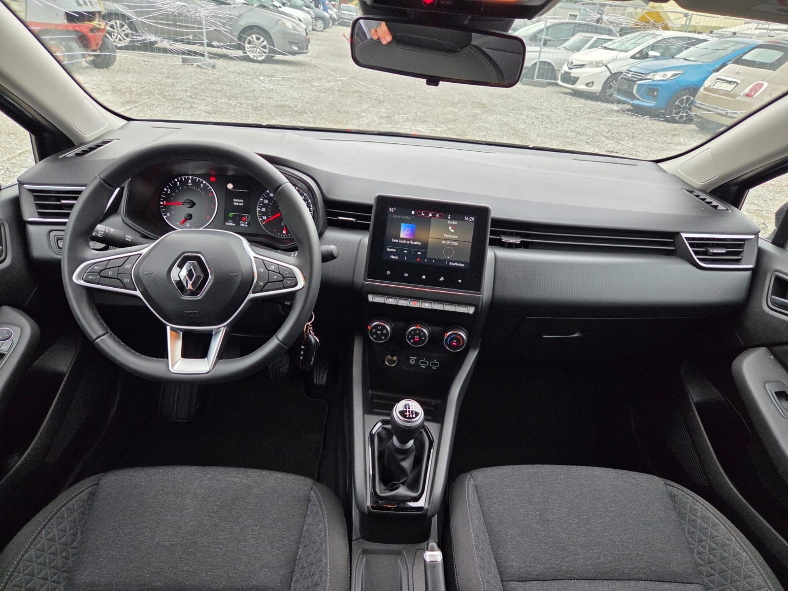 RENAULT Clio 1.0 Equilibre-image-9