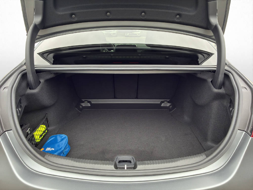 MERCEDES-BENZ C 43 AMG 4Matic-image-8