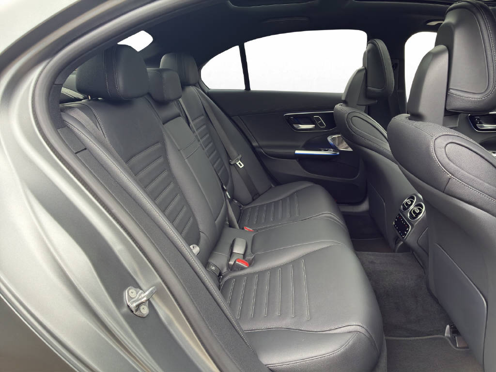 MERCEDES-BENZ C 43 AMG 4Matic-image-12