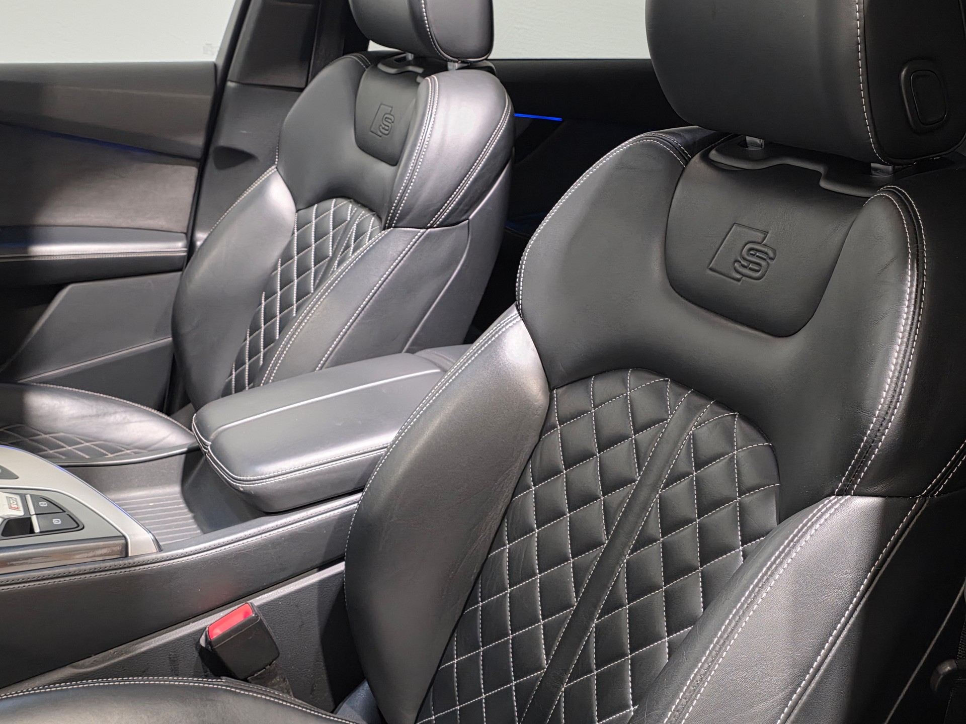 AUDI SQ7 4.0 TDI quattro tiptronic-image-14