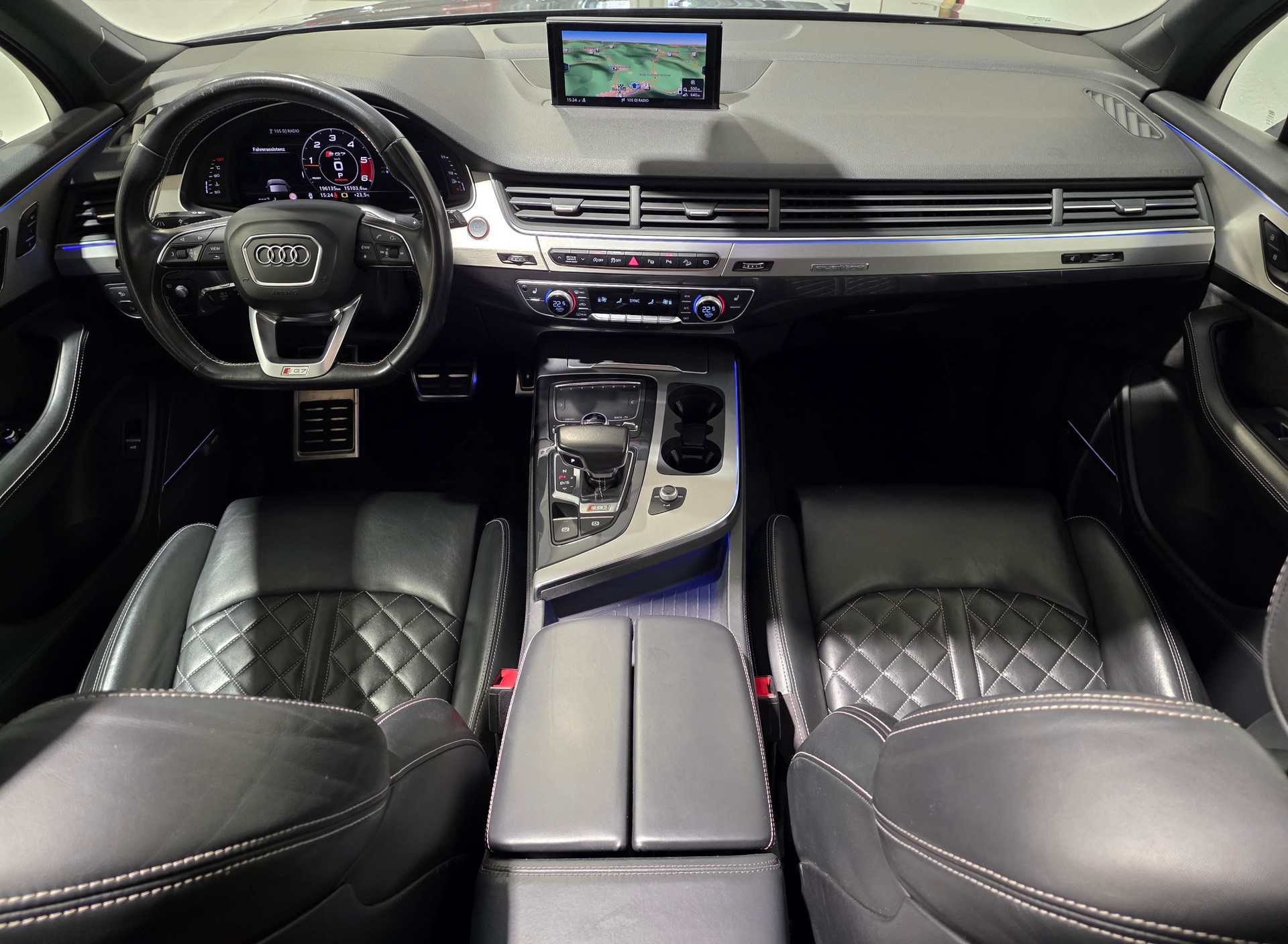 AUDI SQ7 4.0 TDI quattro tiptronic-image-4