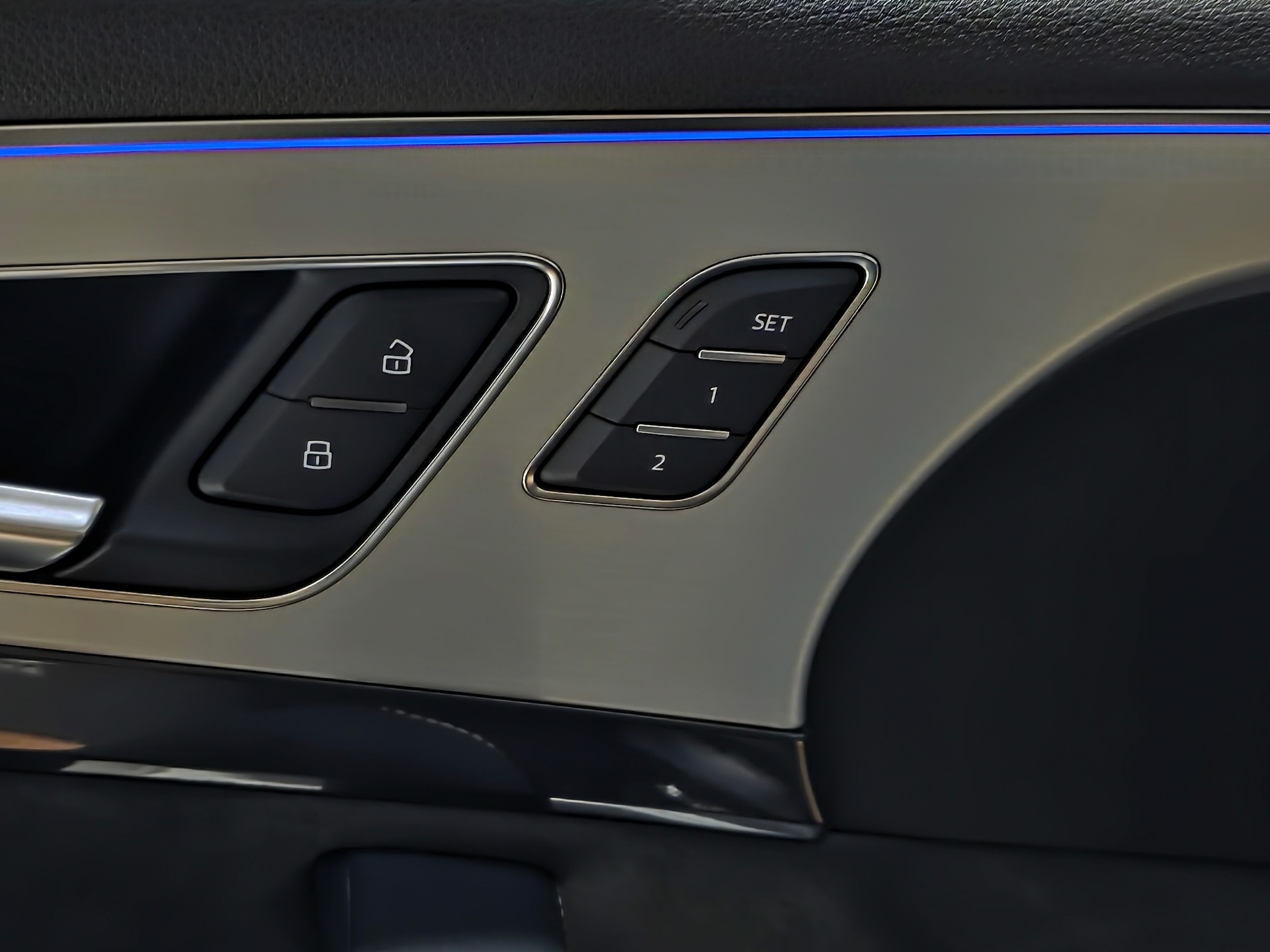 AUDI SQ7 4.0 TDI quattro tiptronic-image-15