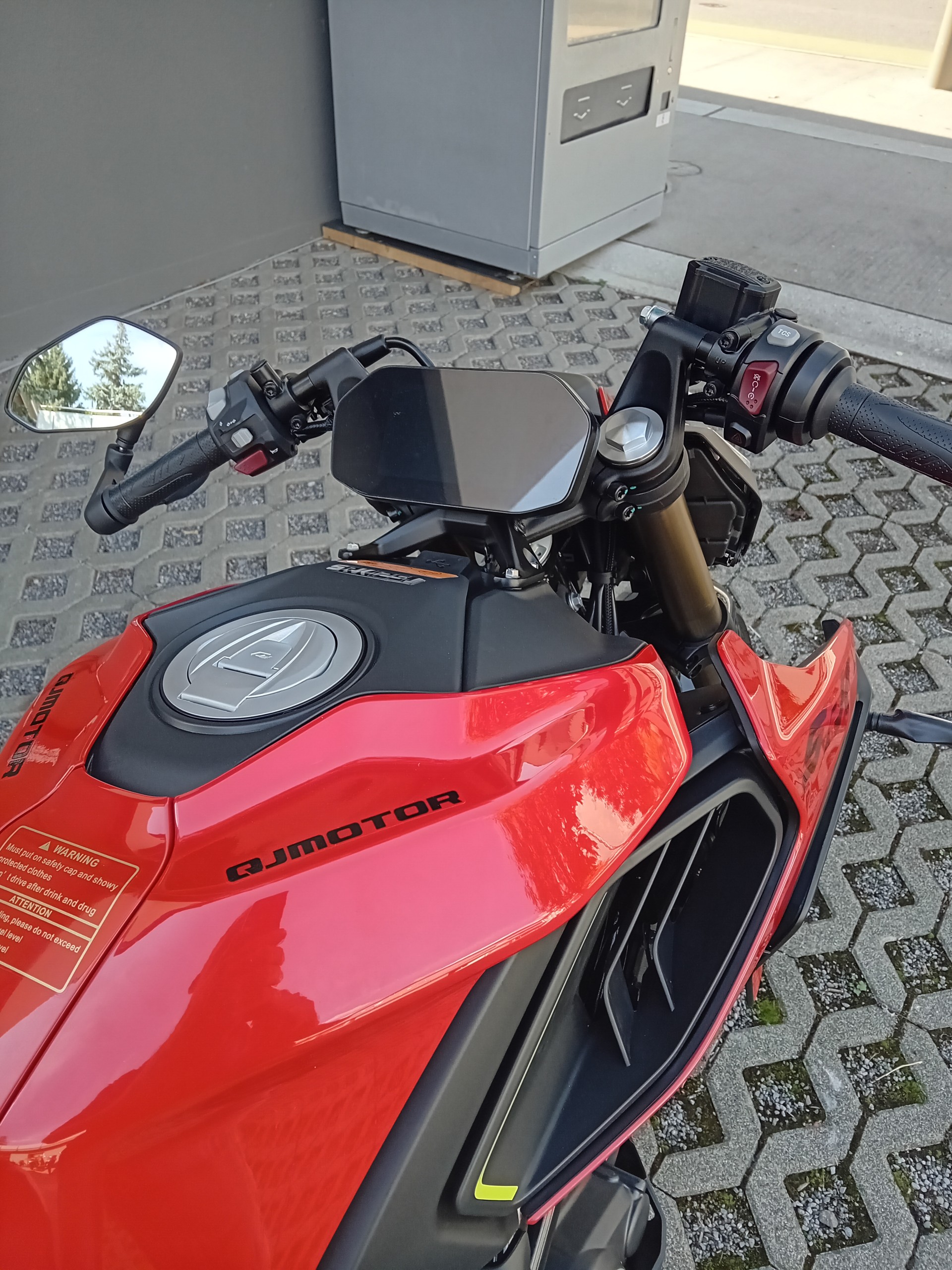 QJ SRK 125 S2-image-1