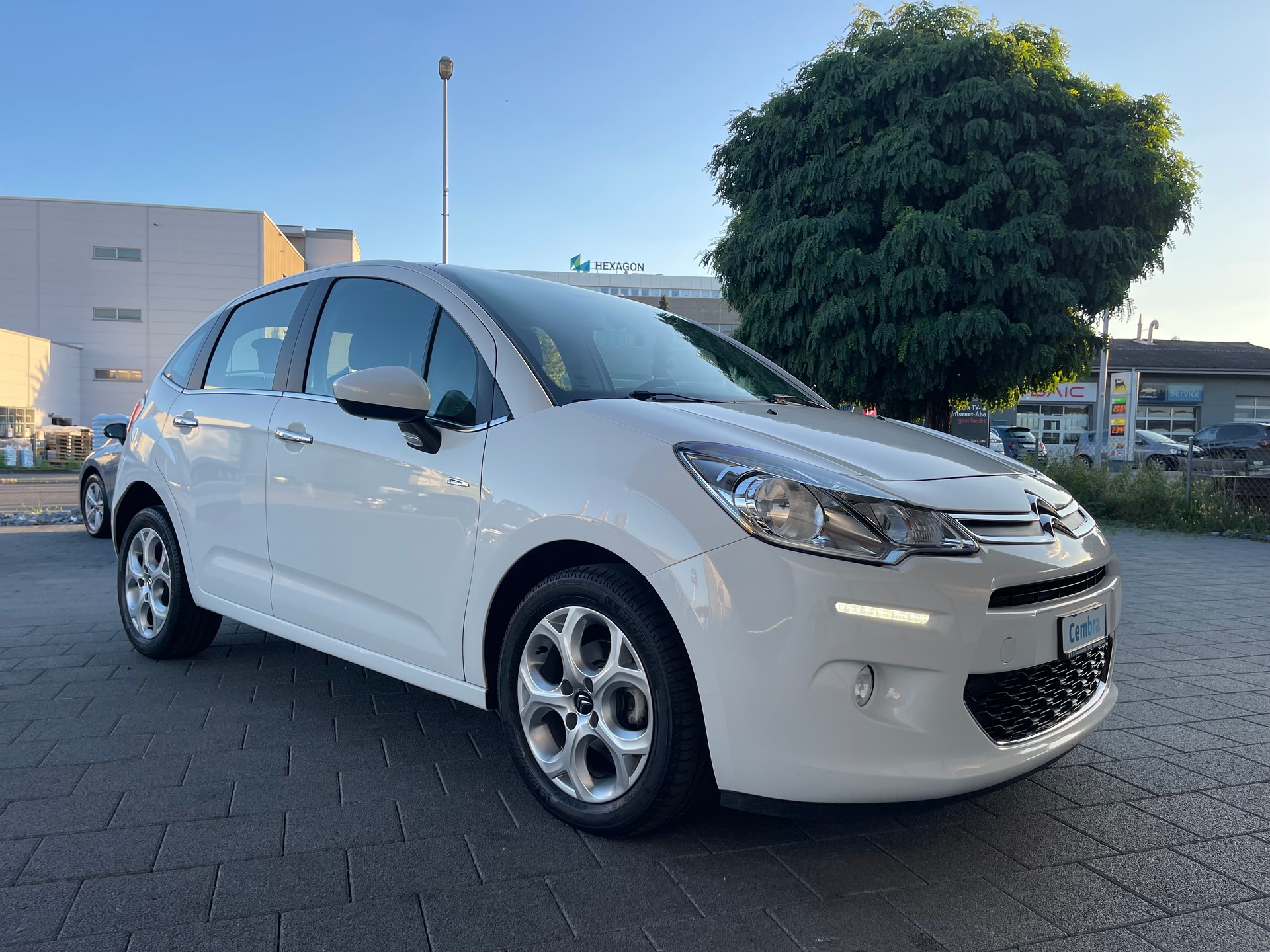 CITROEN C3 1.2i Exclusive ETG5-image-2