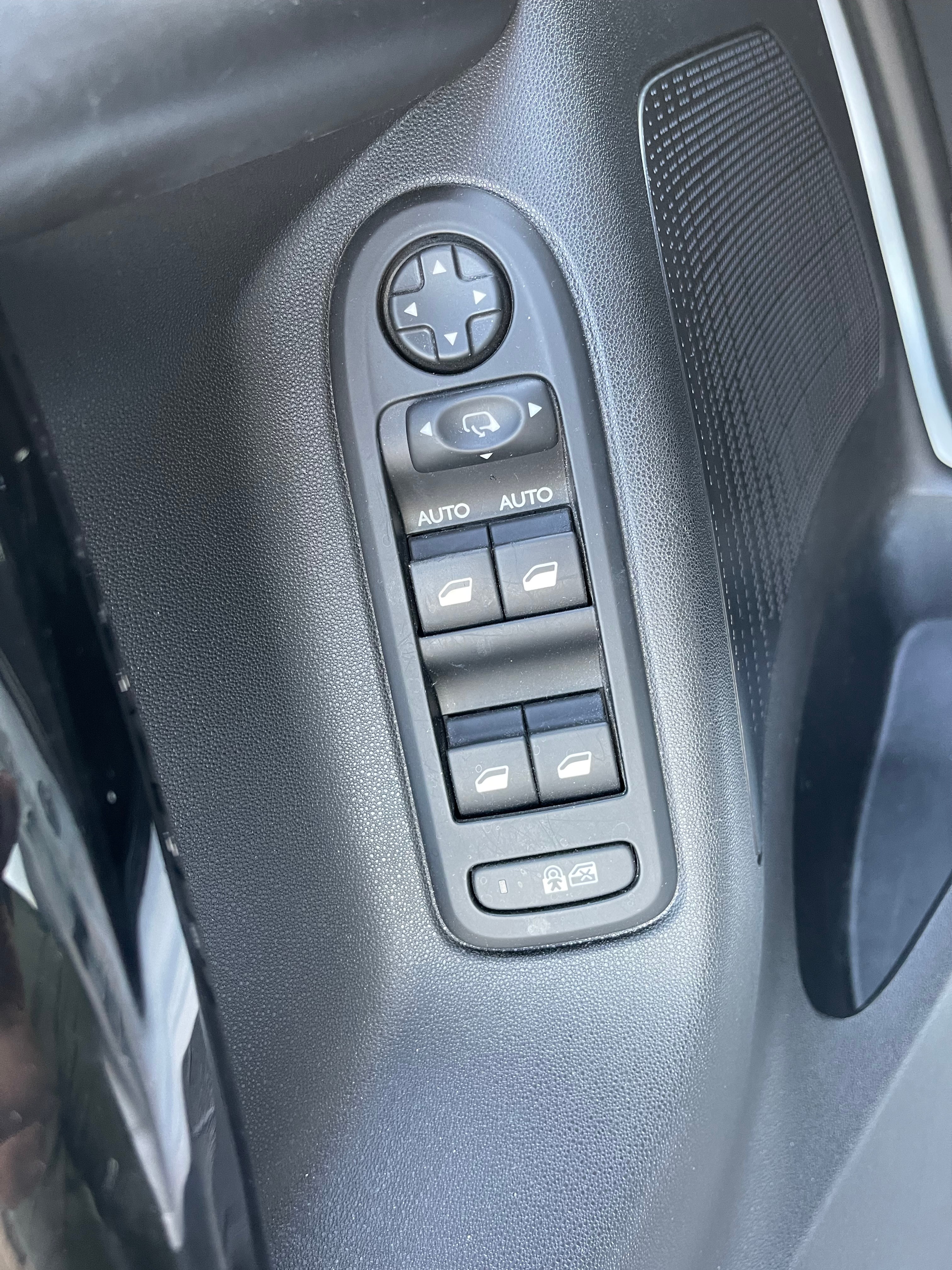 CITROEN C3 1.2i Exclusive ETG5 — slika 14