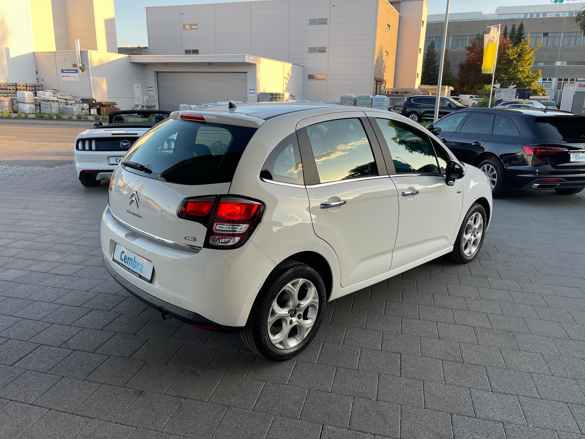 CITROEN C3 1.2i Exclusive ETG5-image-7