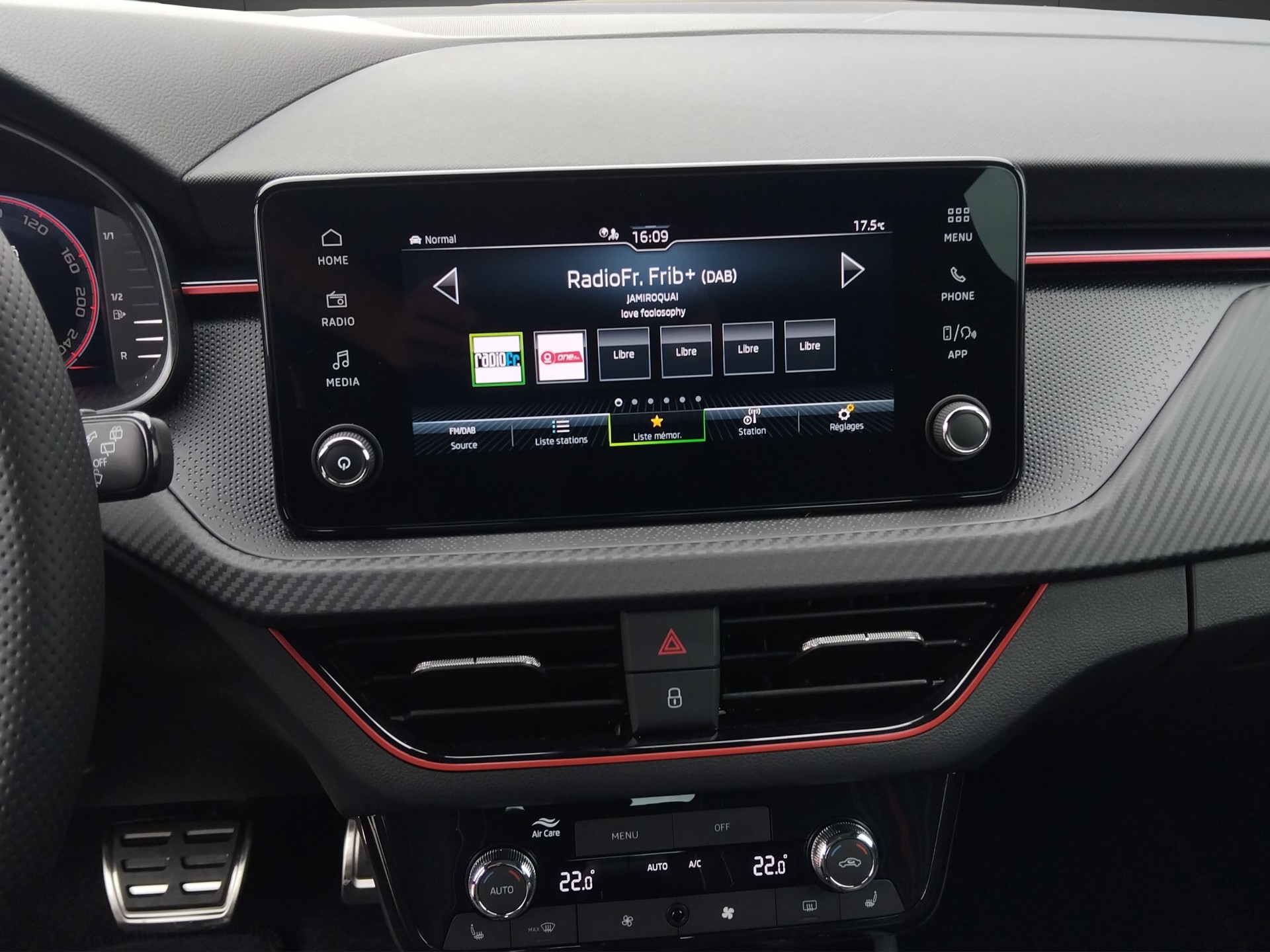 SKODA Kamiq 1.5 TSI Monte Carlo DSG-image-12