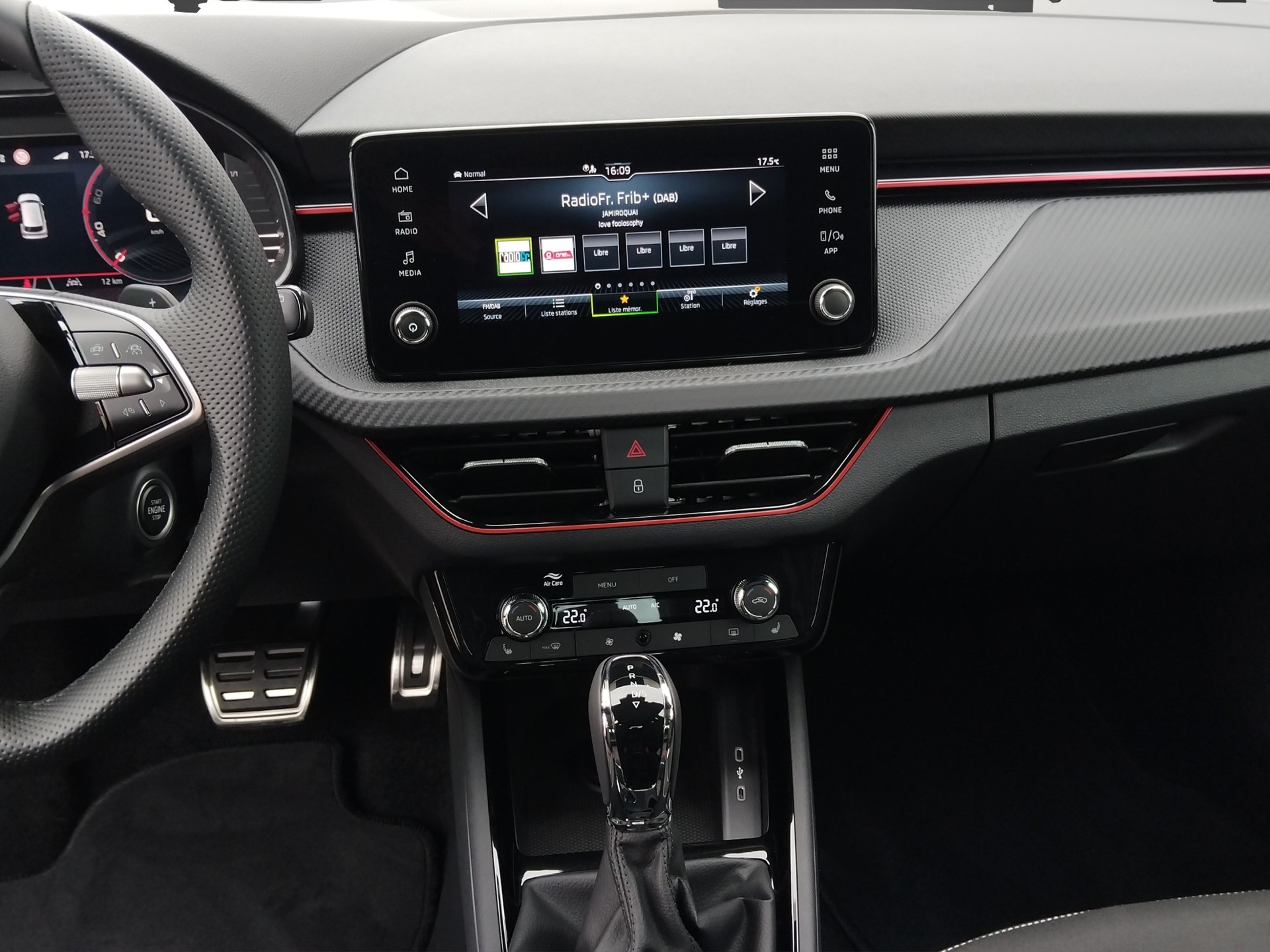 SKODA Kamiq 1.5 TSI Monte Carlo DSG-image-11