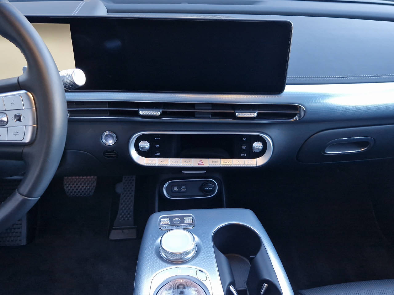 GENESIS GV60 Dual Motor Sport AWD-image-7