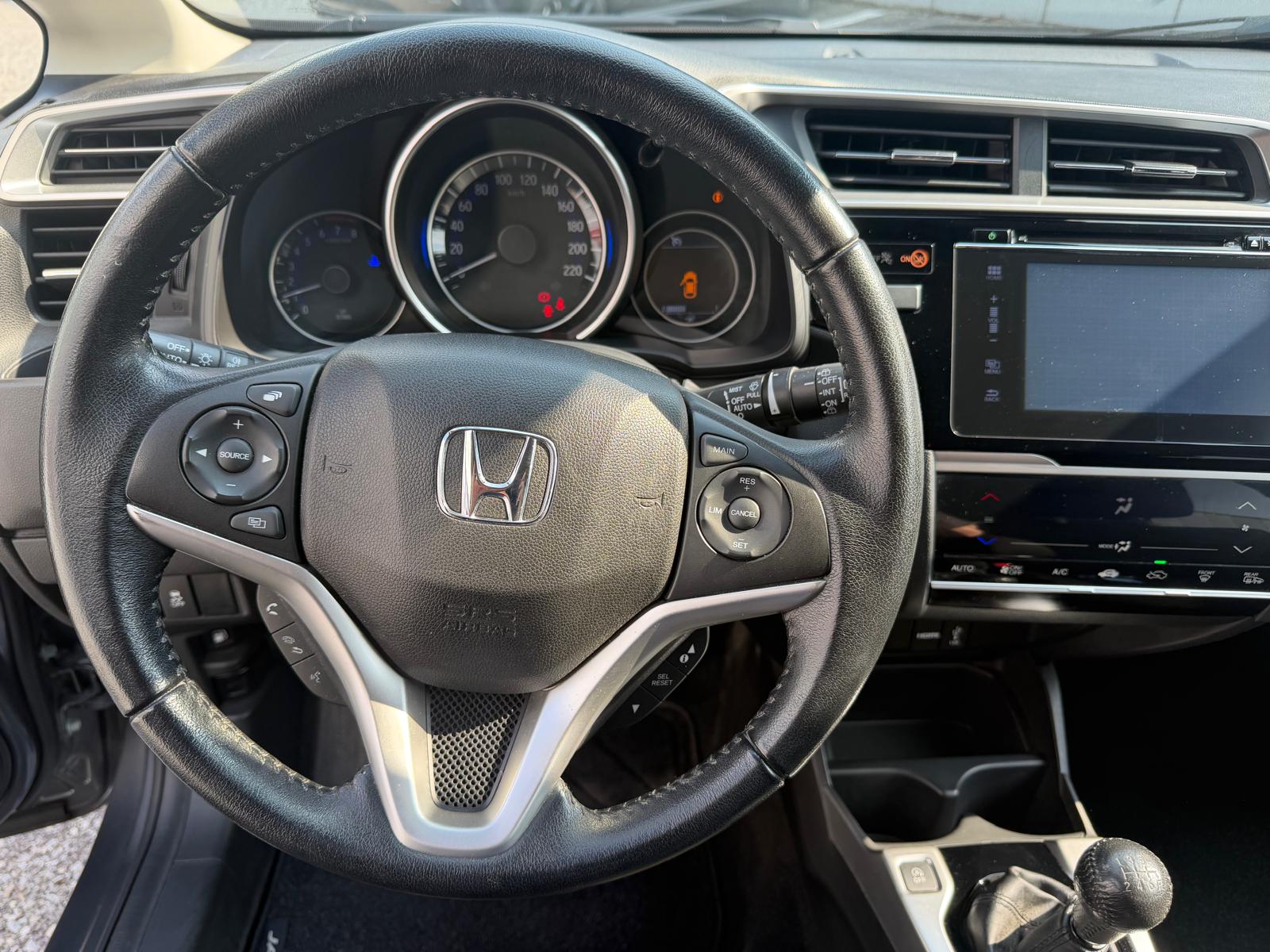 HONDA Jazz 1.3i-VTEC Elegance-image-6