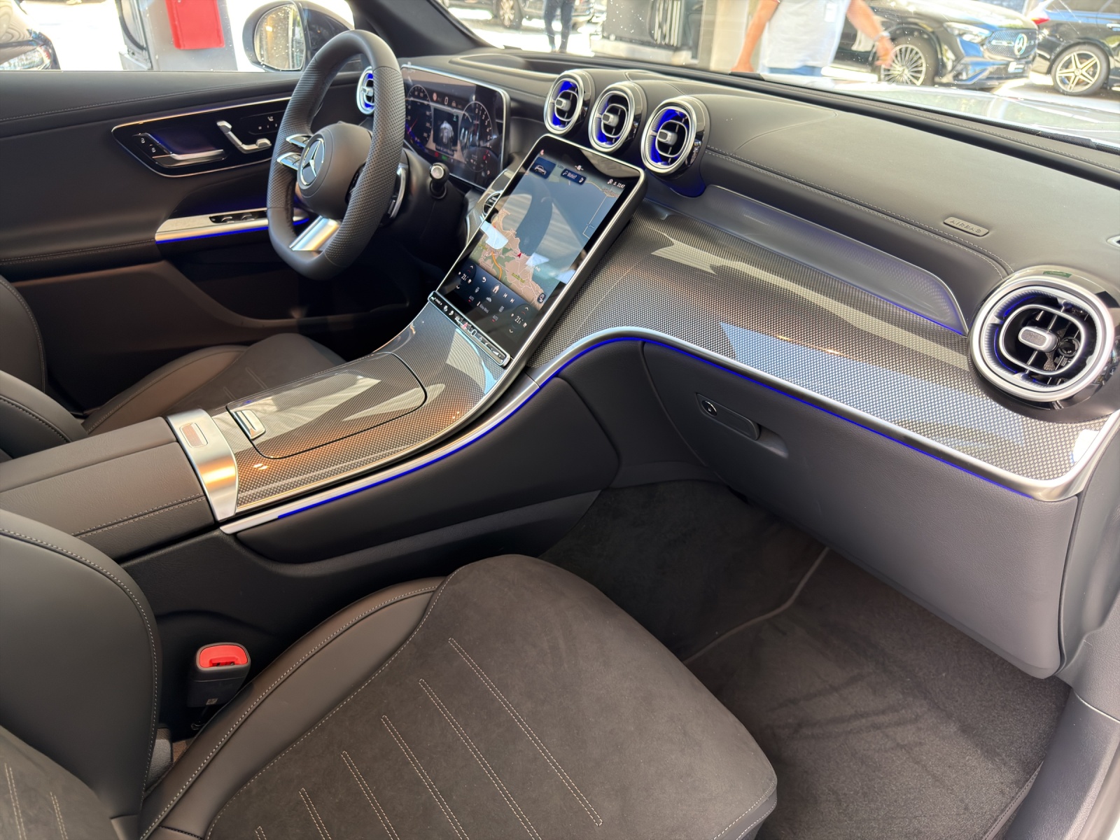 MERCEDES-BENZ GLC 400 e 4Matic EQ Star 9G-Tronic-image-15