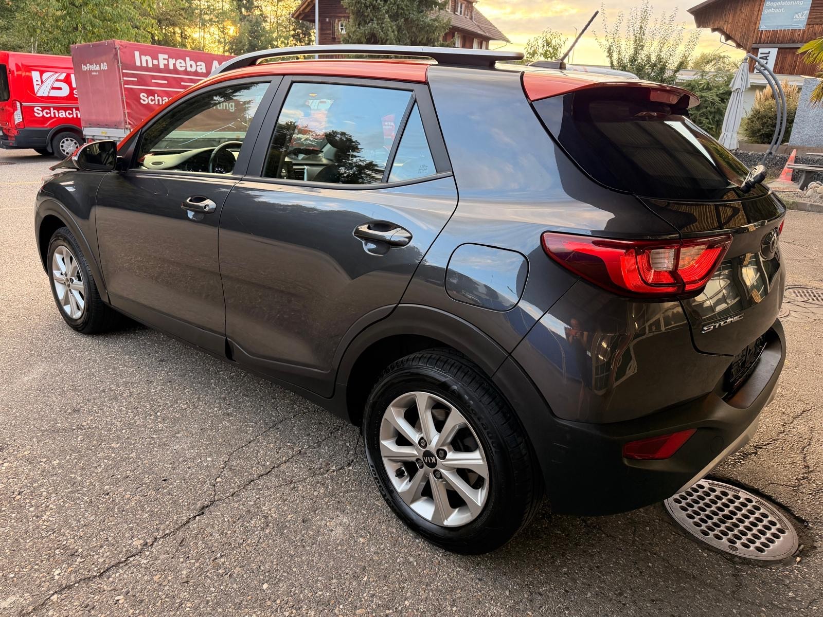 KIA Stonic 1.4 Automatik-image-2