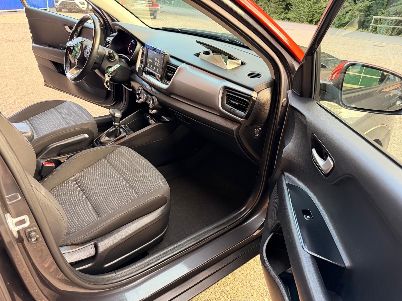 KIA Stonic 1.4 Automatik-image-12